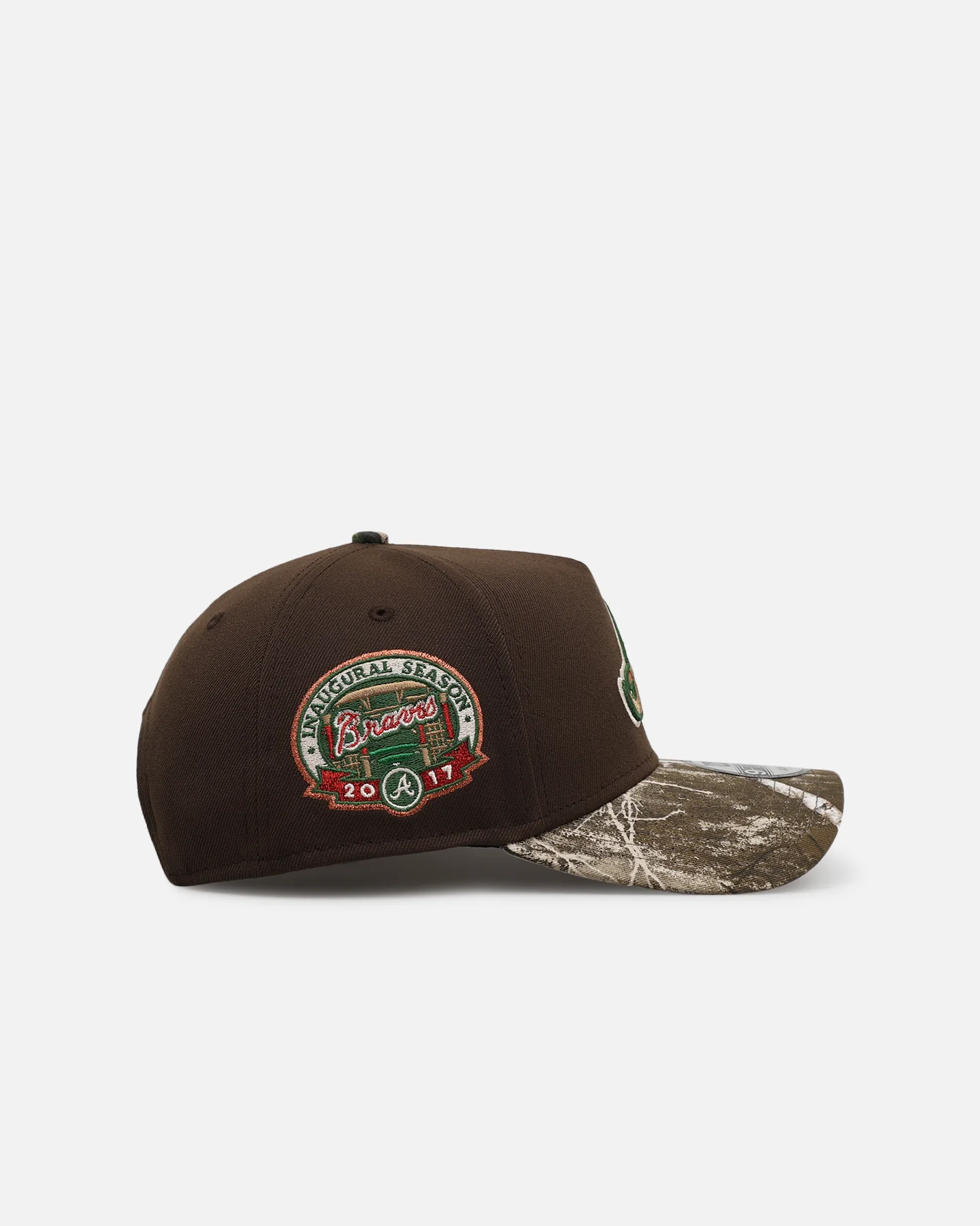 New Era Atlanta Braves 'Great Outdoors' 9FORTY A-Frame Snapback Brown/Camo - Image 3