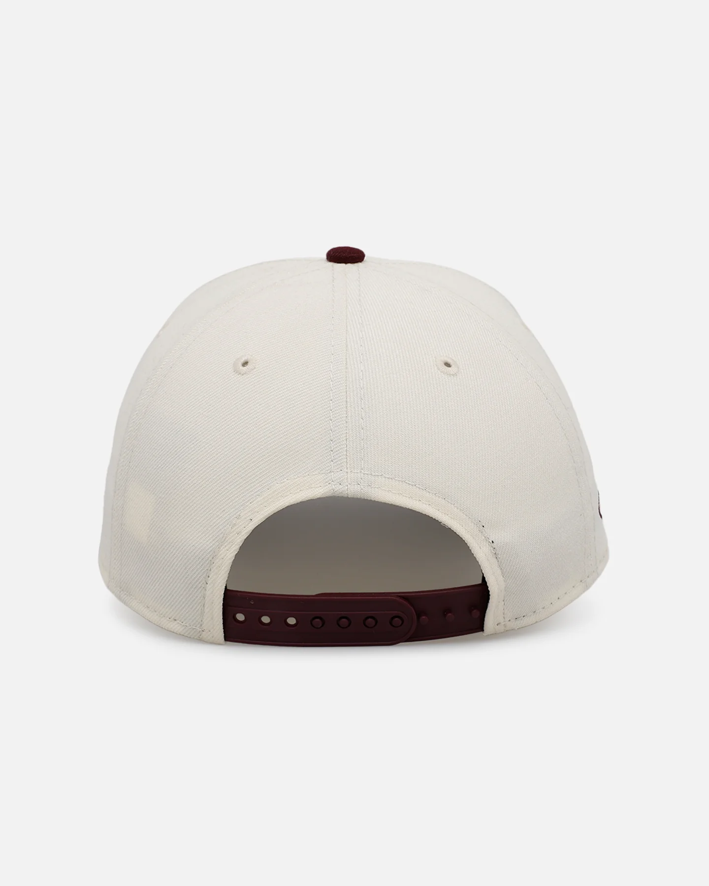 New Era Atlanta Braves 'Lover's Club 2.0' 9FORTY A-Frame Snapback Chrome - Image 2