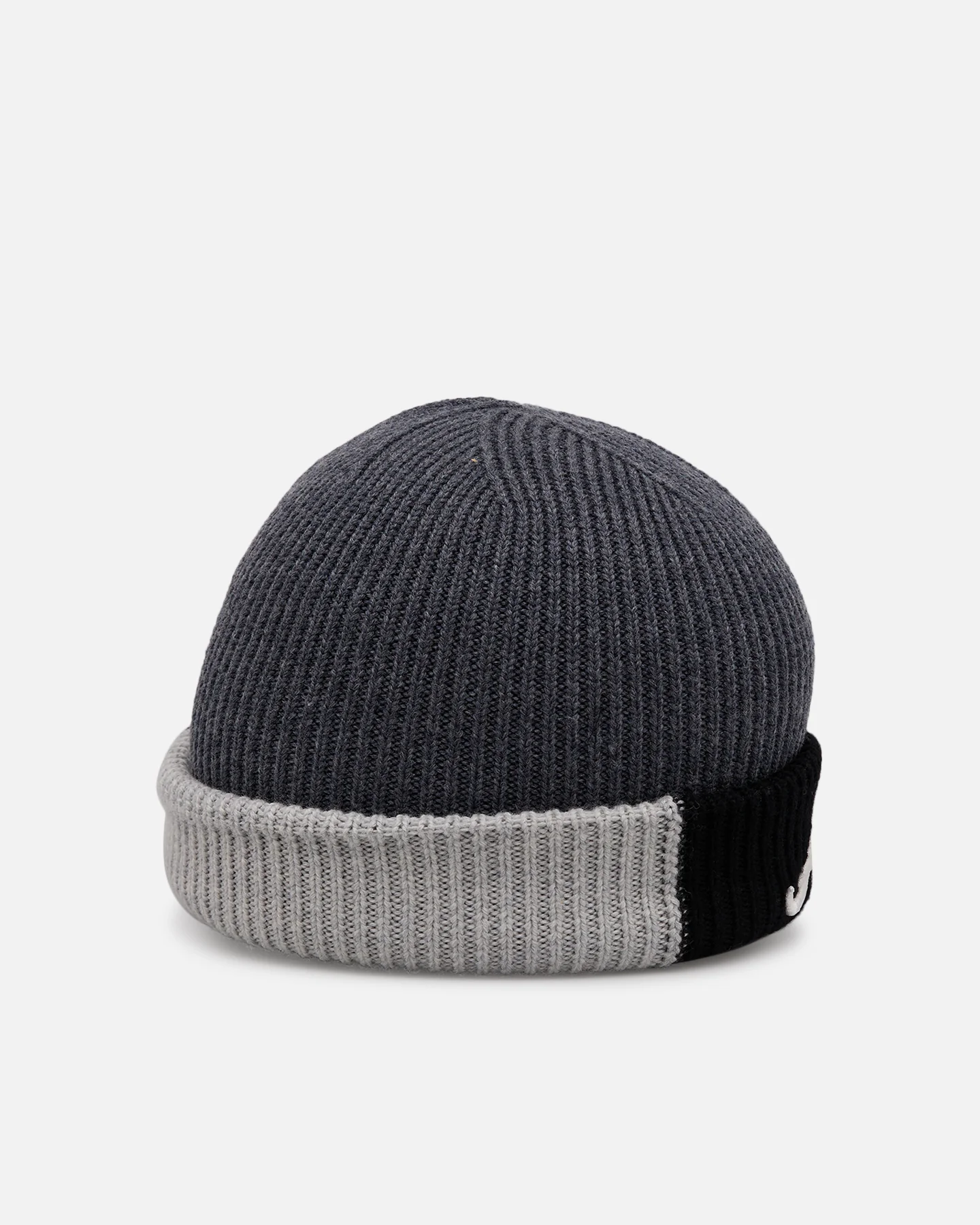 New Era Atlanta Braves 'Merino Wool' Beanie Black - Image 3