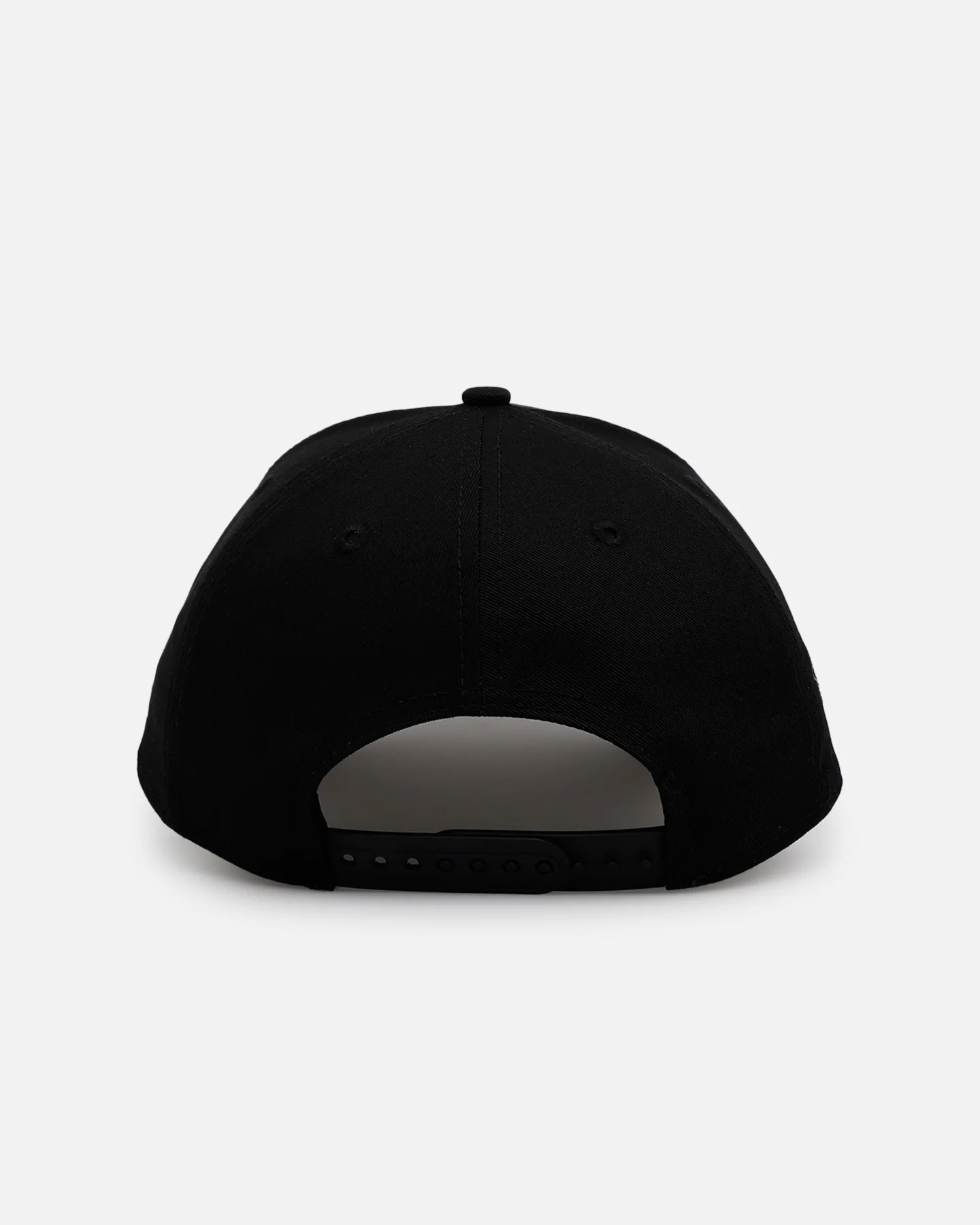 New Era Atlanta Braves 'Raised Metallic Chainstitch' 9FORTY A-Frame Snapback Black - Image 2