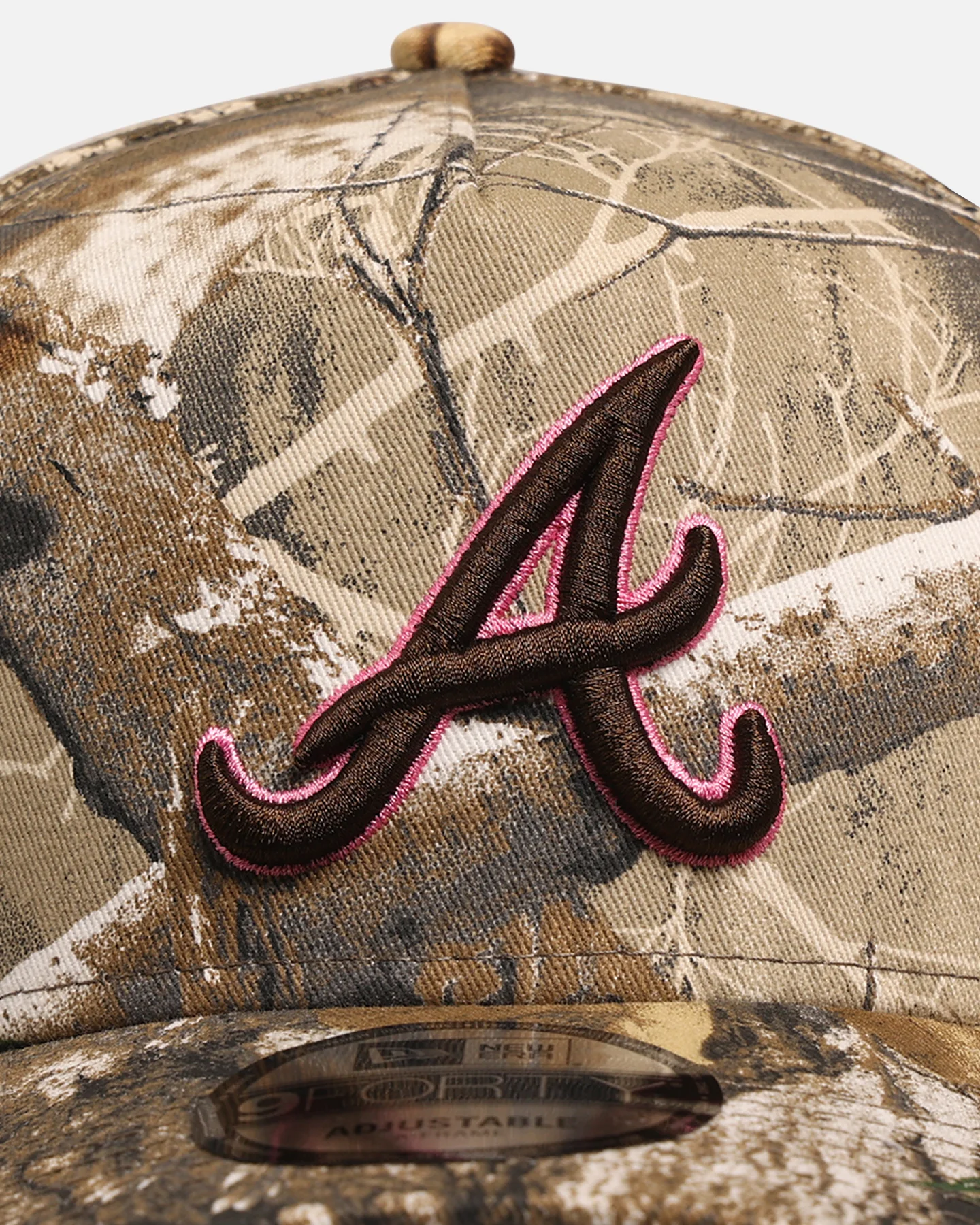 New Era Atlanta Braves 'Realtree Pink' 9FORTY A-Frame Snapback Real Tree/Pink - Image 5