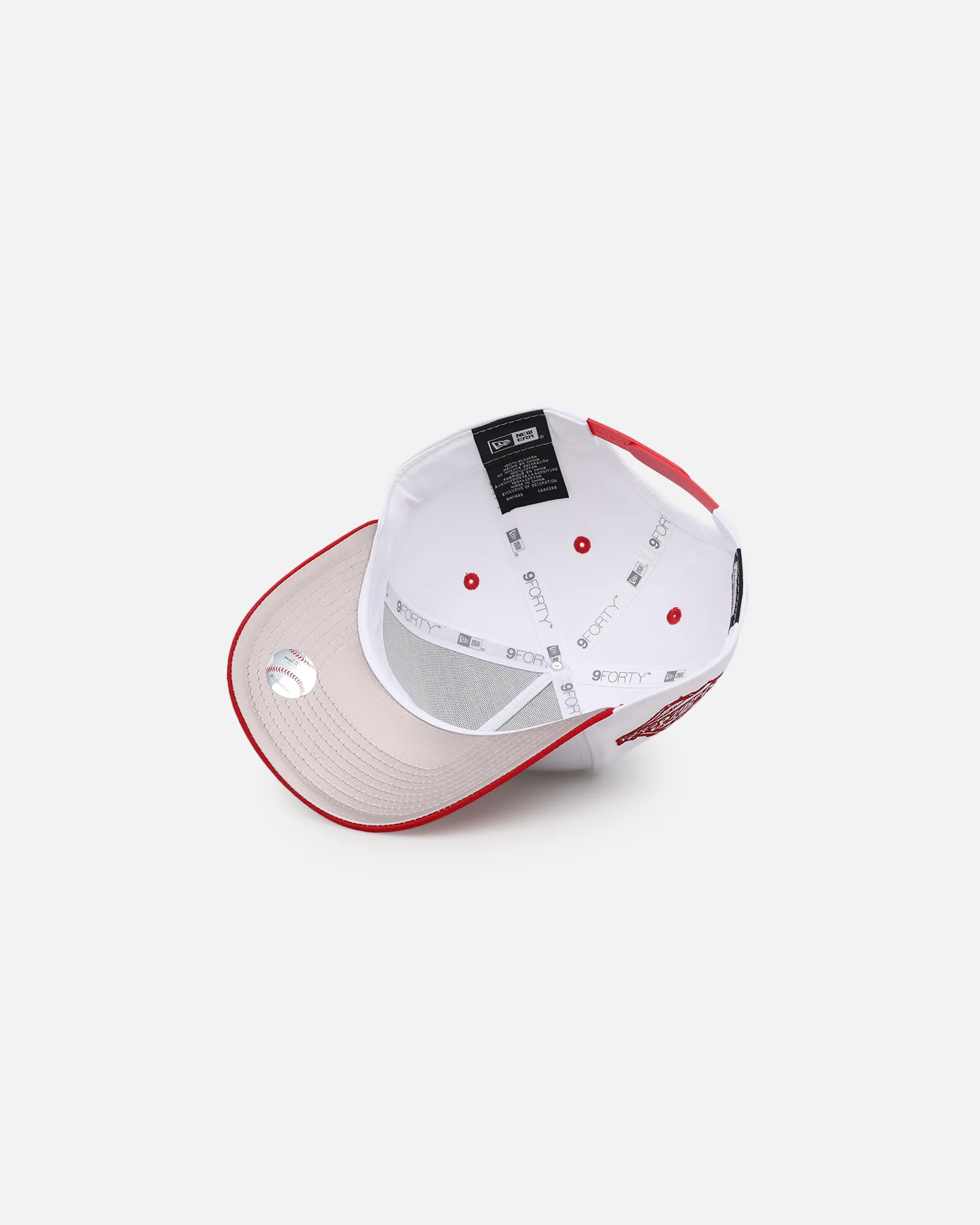 New Era Atlanta Braves 'Satin Blaze' 9FORTY A-Frame Snapback White/Scarlet - Image 6