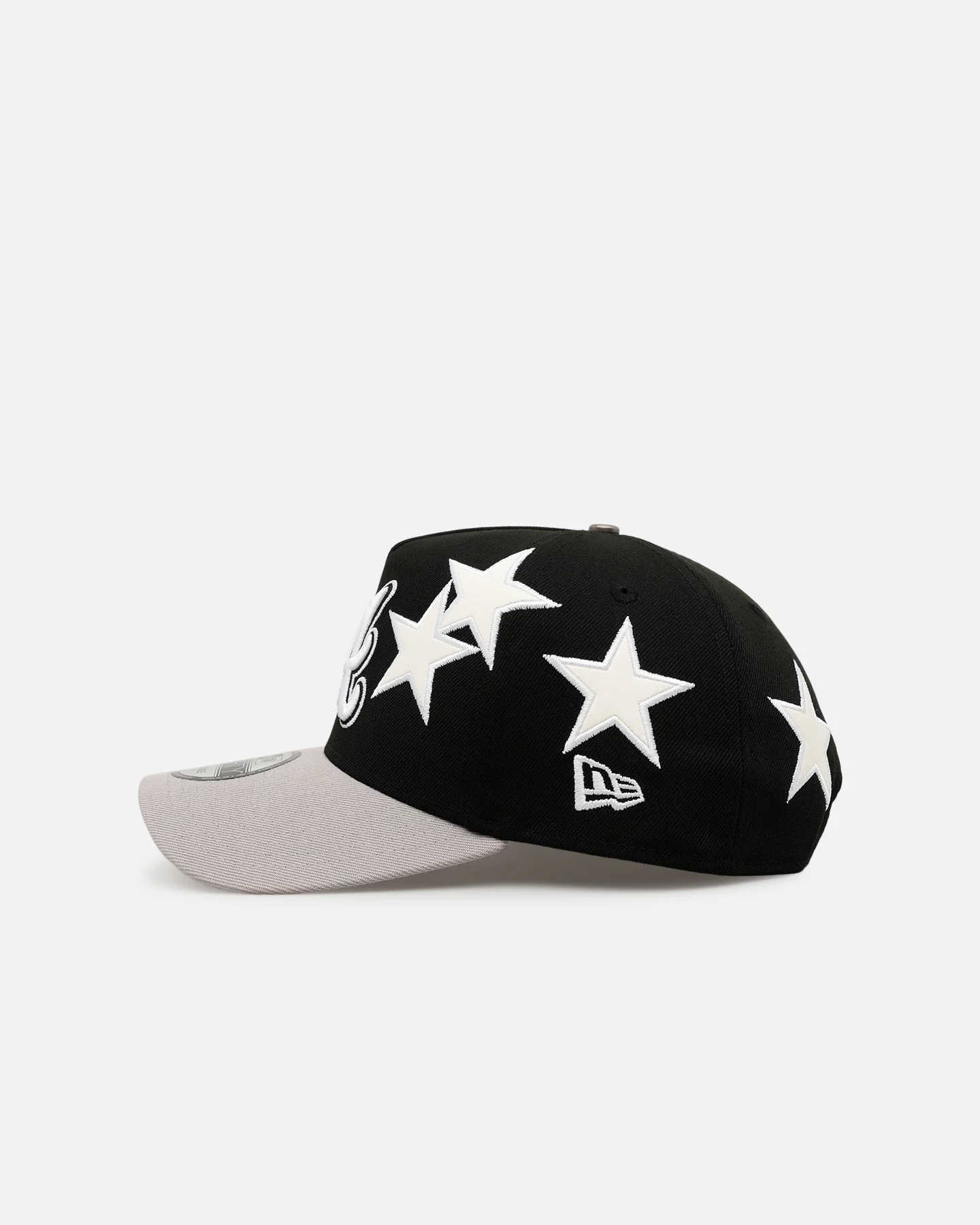 New Era Atlanta Braves 'Stars' 9FORTY A-Frame Snapback Black/Grey - Image 4