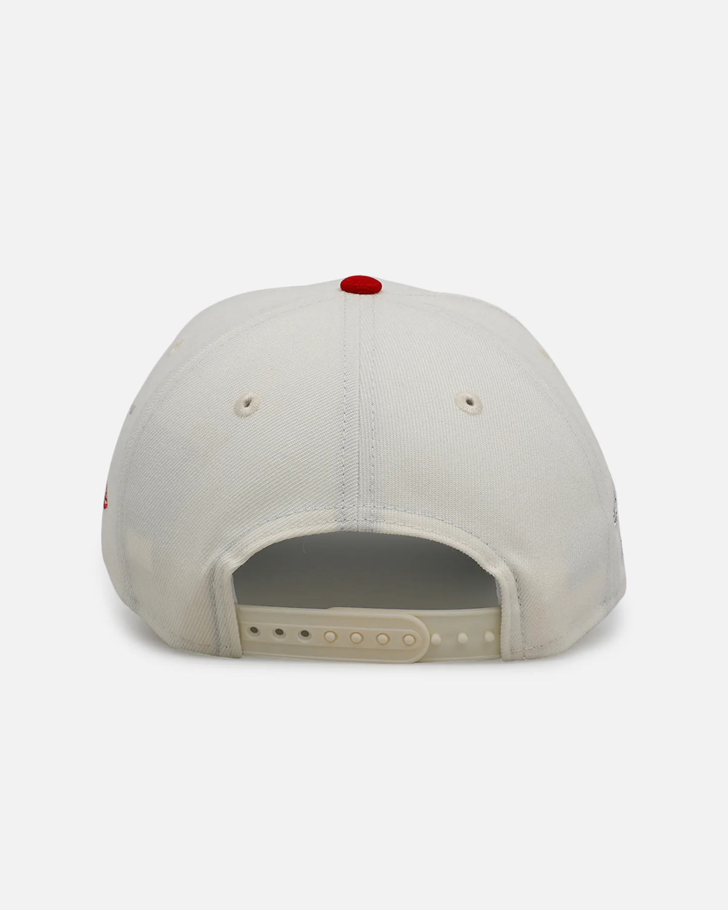 New Era Atlanta Braves 'Strawberry' 9FORTY A-Frame Snapback Chrome/Red - Image 2