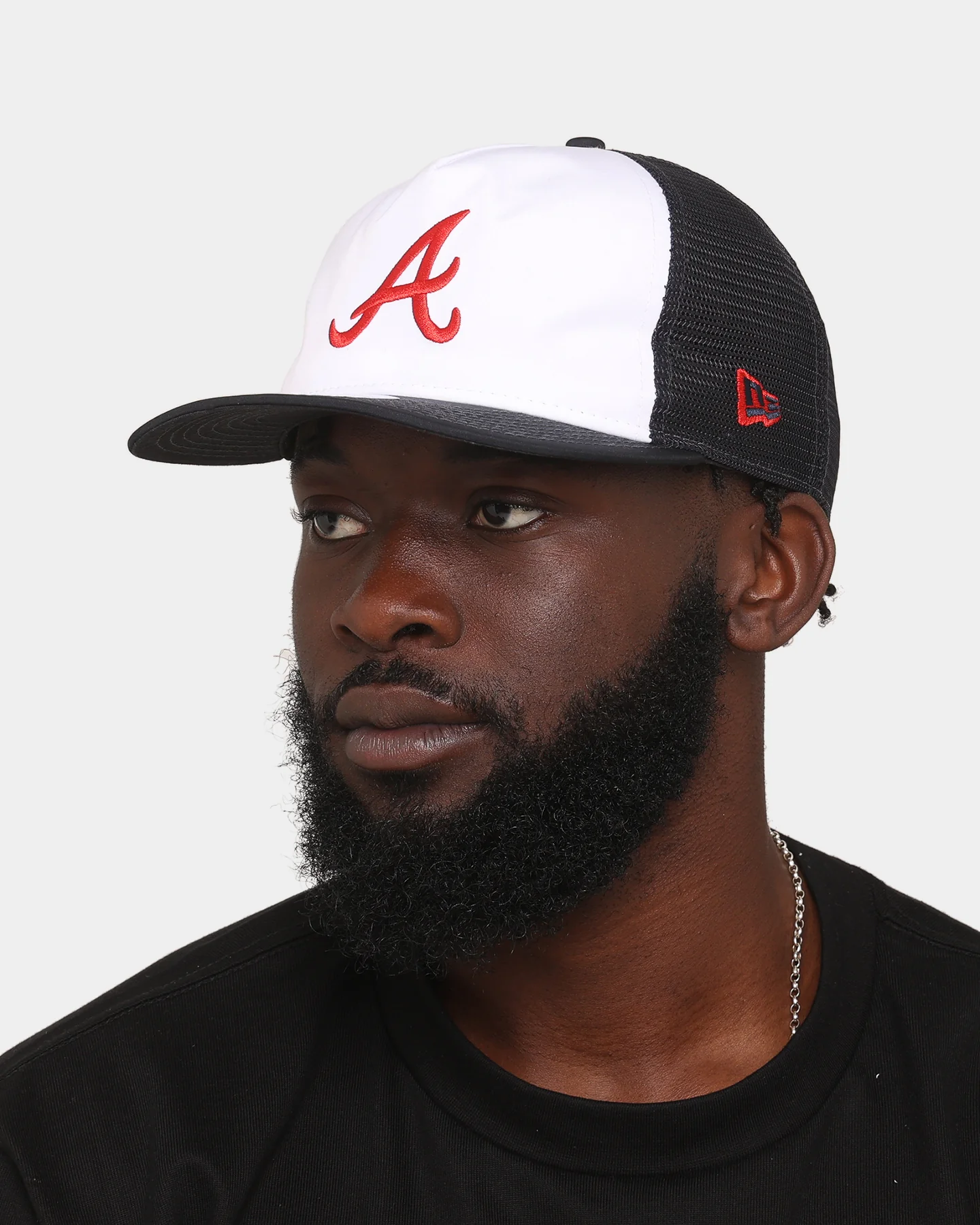 New Era Atlanta Braves 'Team Two-Tone' Prolight Old Golfer Trucker Snapback White/OTC - Image 2