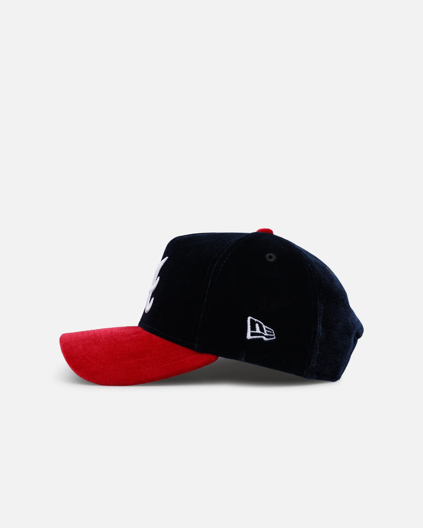 New Era Atlanta Braves 'Velvet Official Team Color' 9FORTY A-Frame Snapback Navy/Red - Image 5