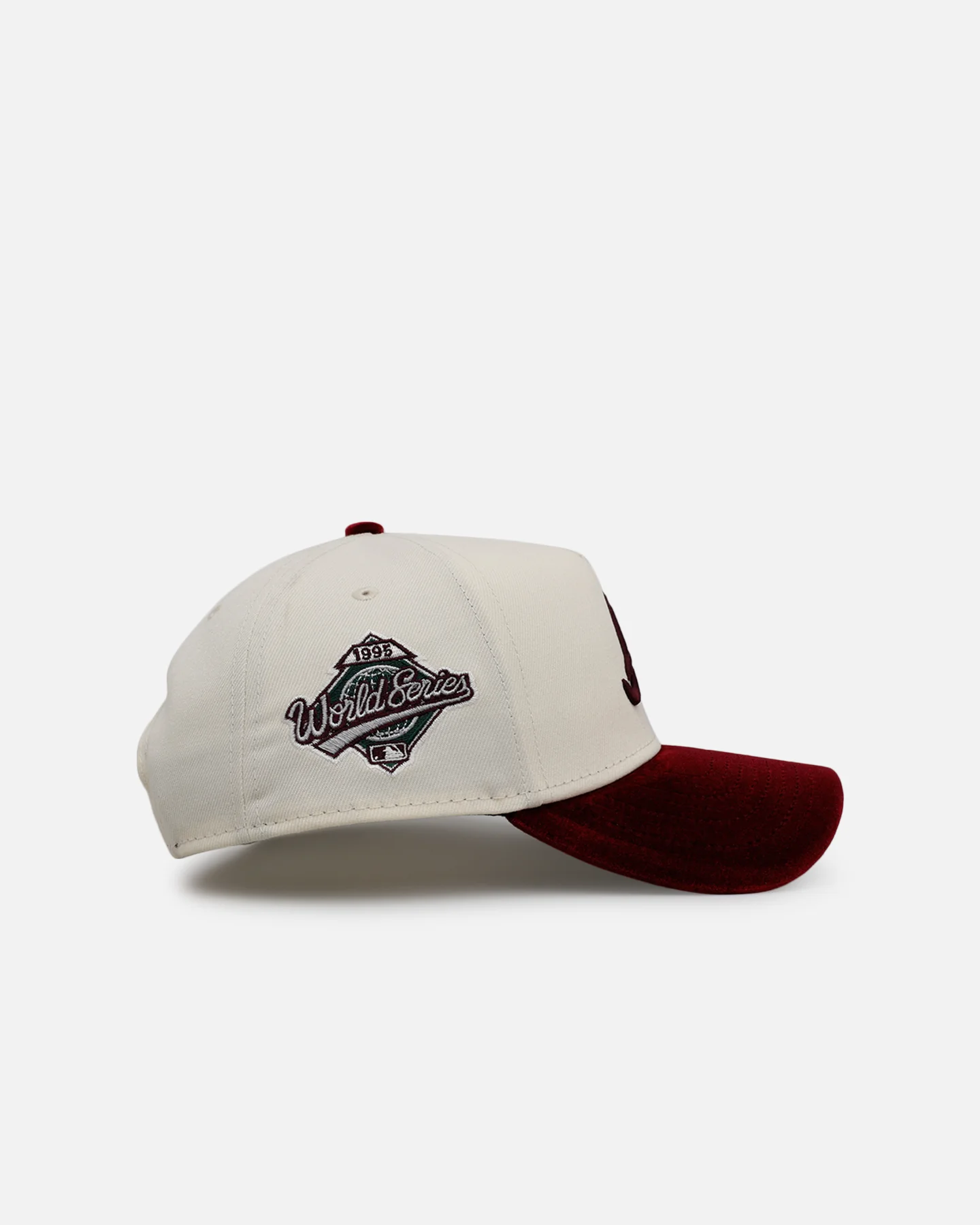 New Era Atlanta Braves 'Velvet Roses' 9FORTY A-Frame Snapback Chrome - Image 4