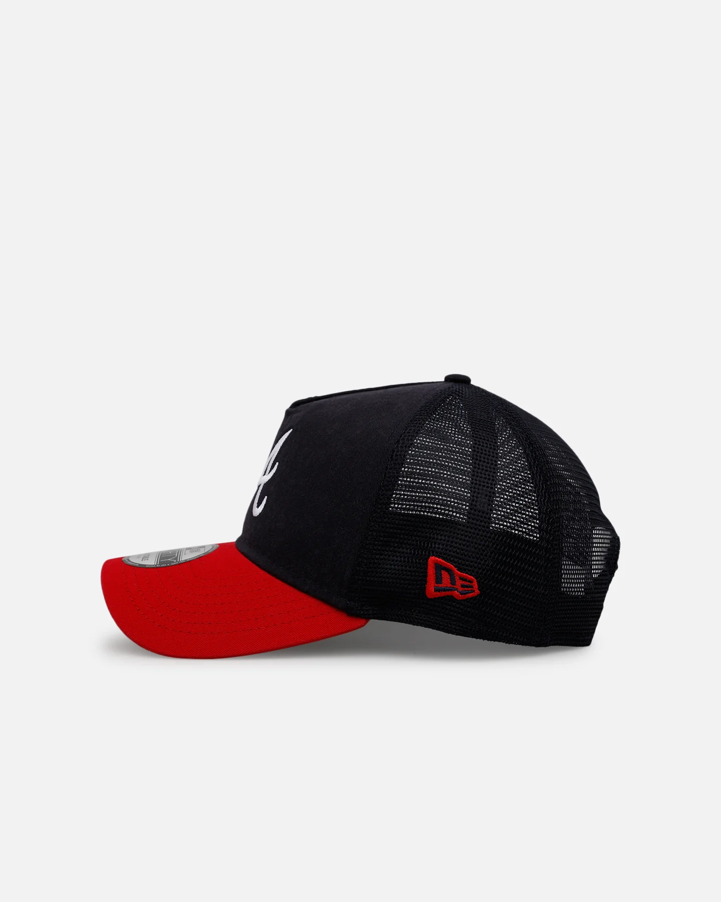 New Era Atlanta Braves 'Washed Truckers' 9FORTY A-Frame Trucker Snapback Official Team Color - Image 4