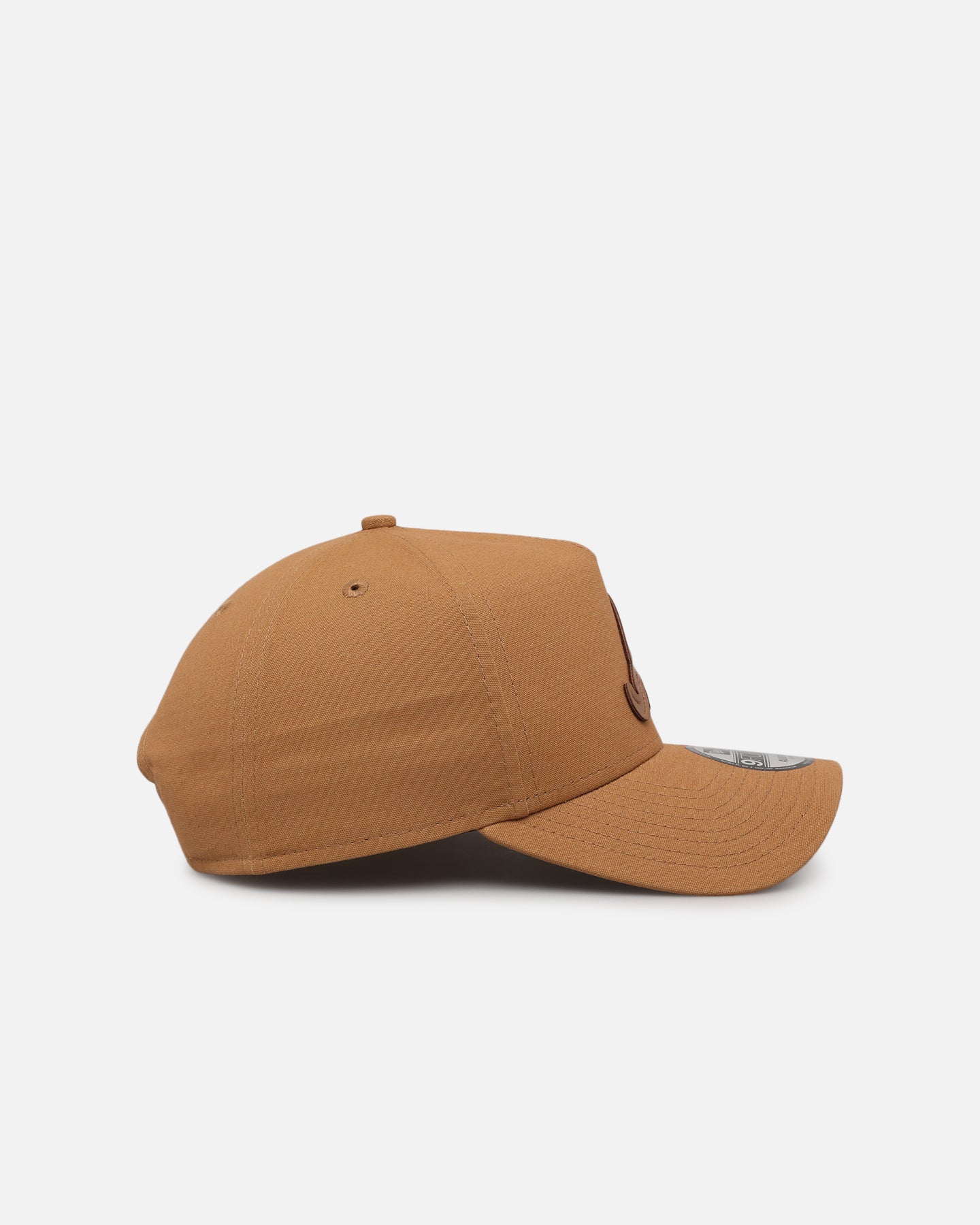 New Era Atlanta Braves 'Wheat Canvas' 9FORTY A-Frame Snapback Wheat - Image 3