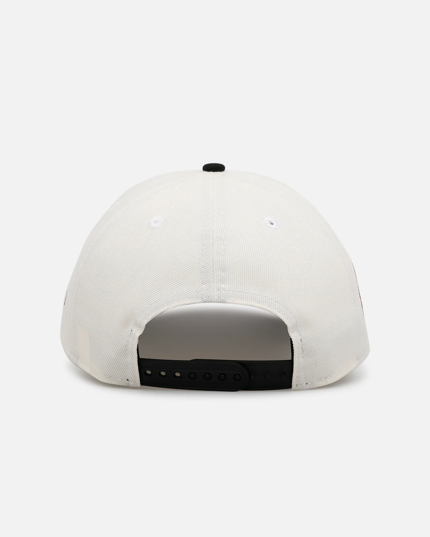 New Era Atlanta Falcons 'Chrome Metallic Wordmark' 9FORTY A-Frame Snapback Chrome - Image 2