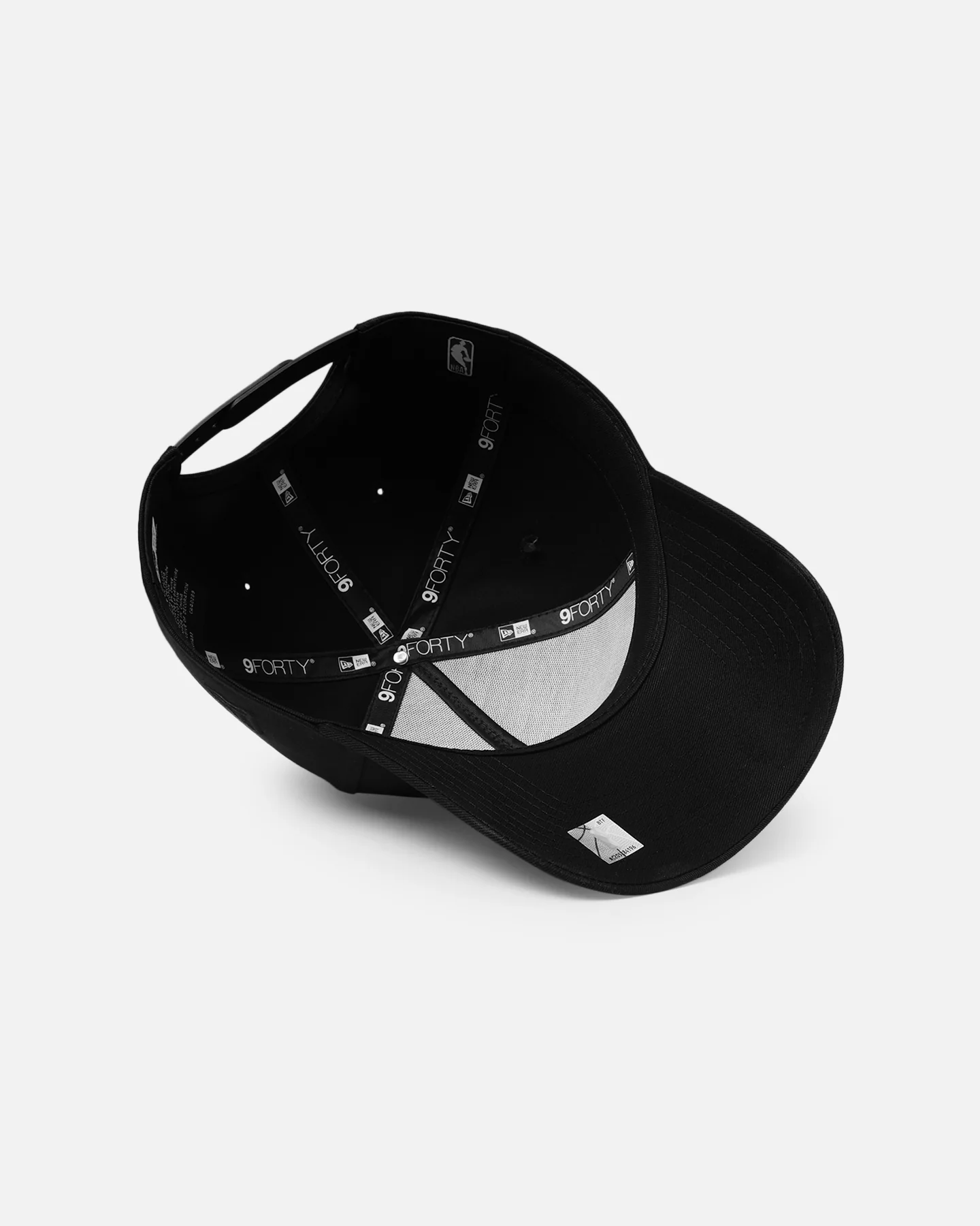 New Era Atlanta Hawks 'NBA Black On Black' 9FORTY A-Frame Snapback Black - Image 6