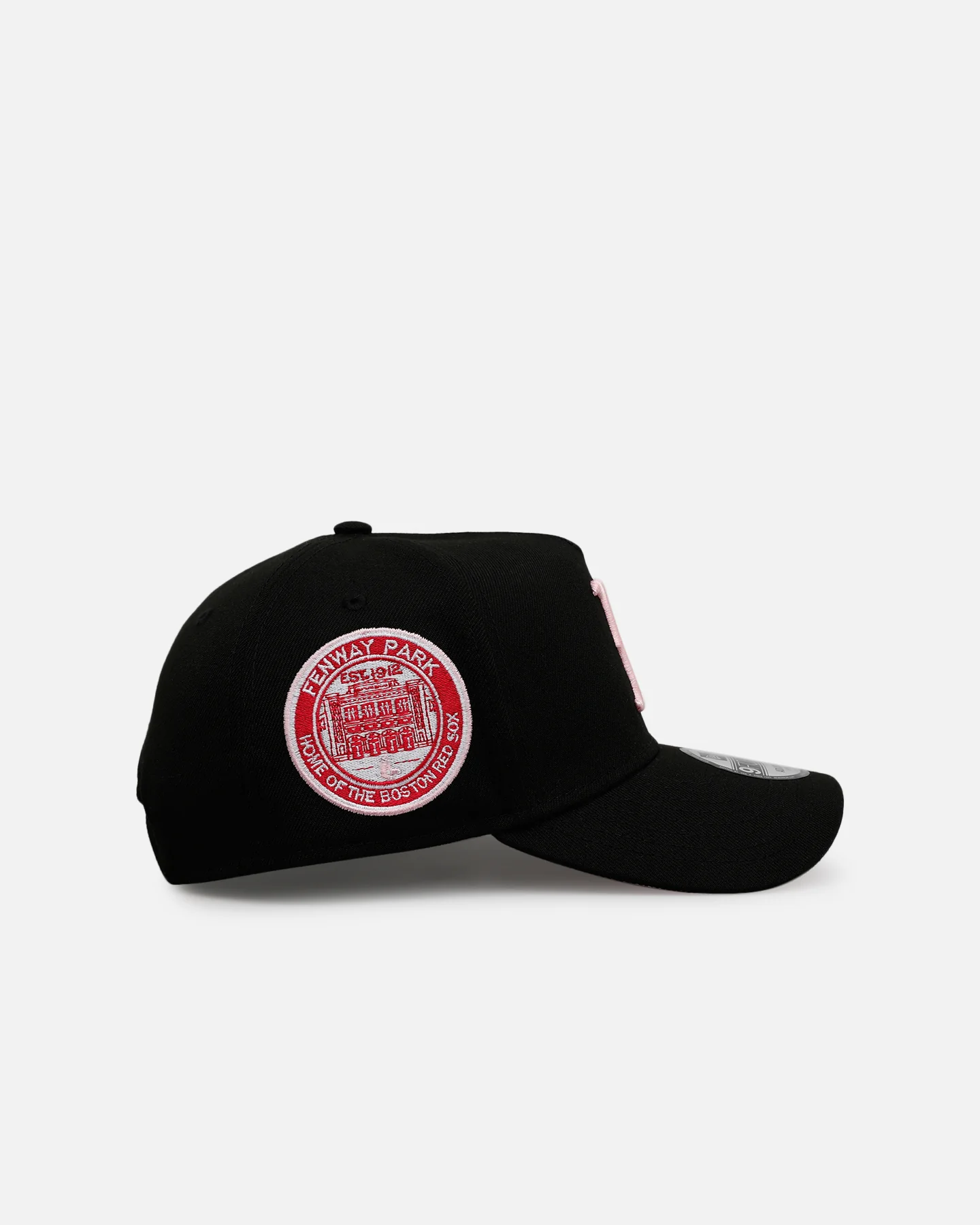 New Era Boston Red Sox 'Black And Pink' 9FORTY A-Frame Snapback Black/Pink - Image 3