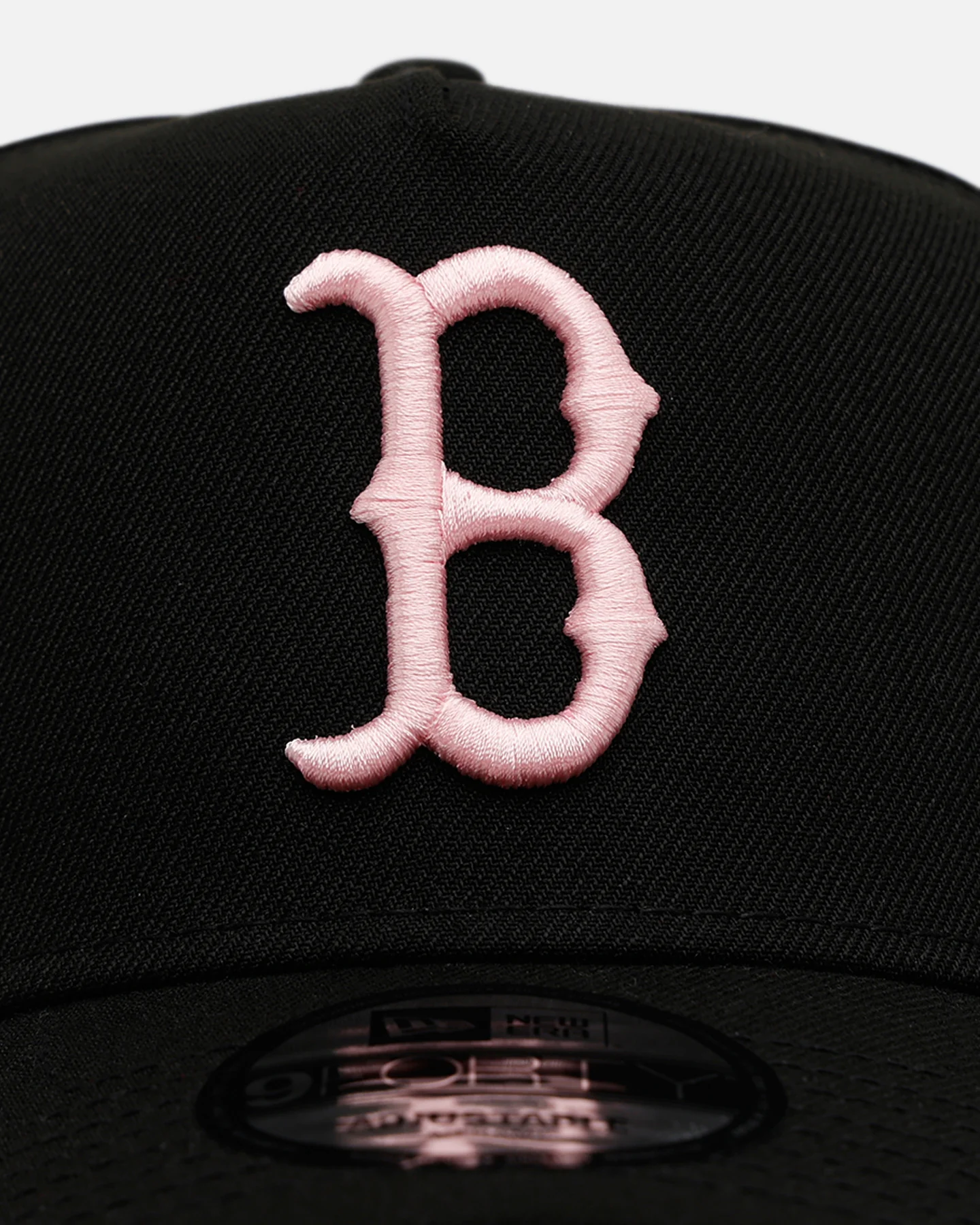 New Era Boston Red Sox 'Black And Pink' 9FORTY A-Frame Snapback Black/Pink - Image 5