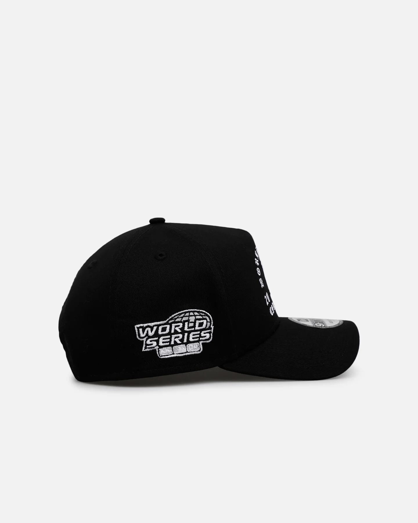 New Era Boston Red Sox 'Gothic Arch 2.0' 9FORTY A-Frame Snapback Black/White - Image 3