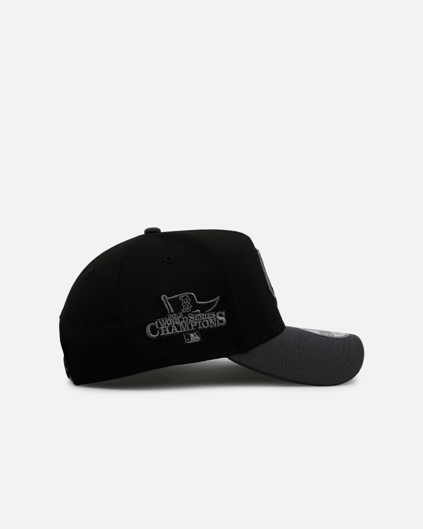 New Era Boston Red Sox 'Stealth' 9FORTY A-Frame Snapback Black/Charcoal - Image 3