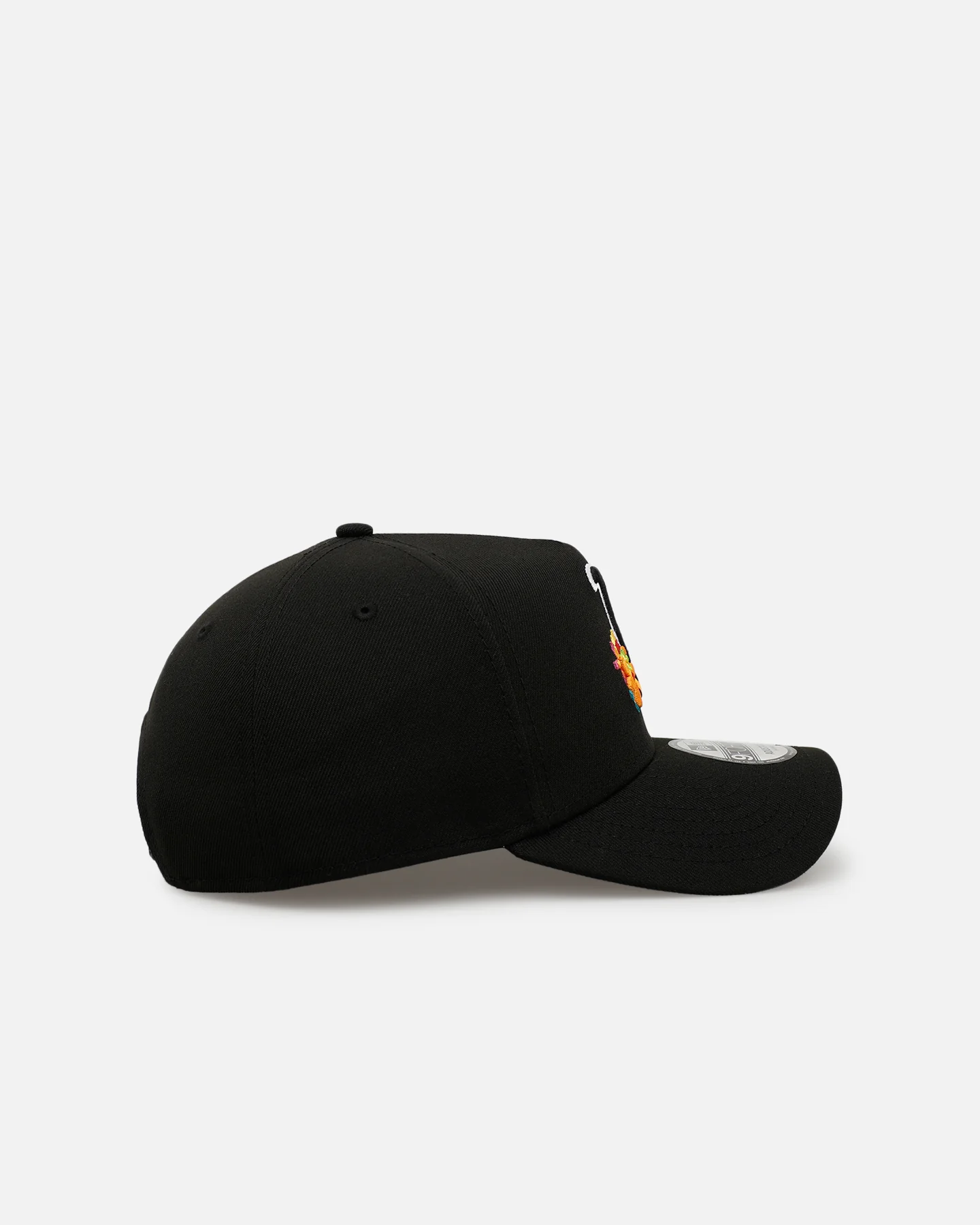 New Era Boston Red Sox 'Summer Flowers' 9FORTY A-Frame Snapback Black - Image 3