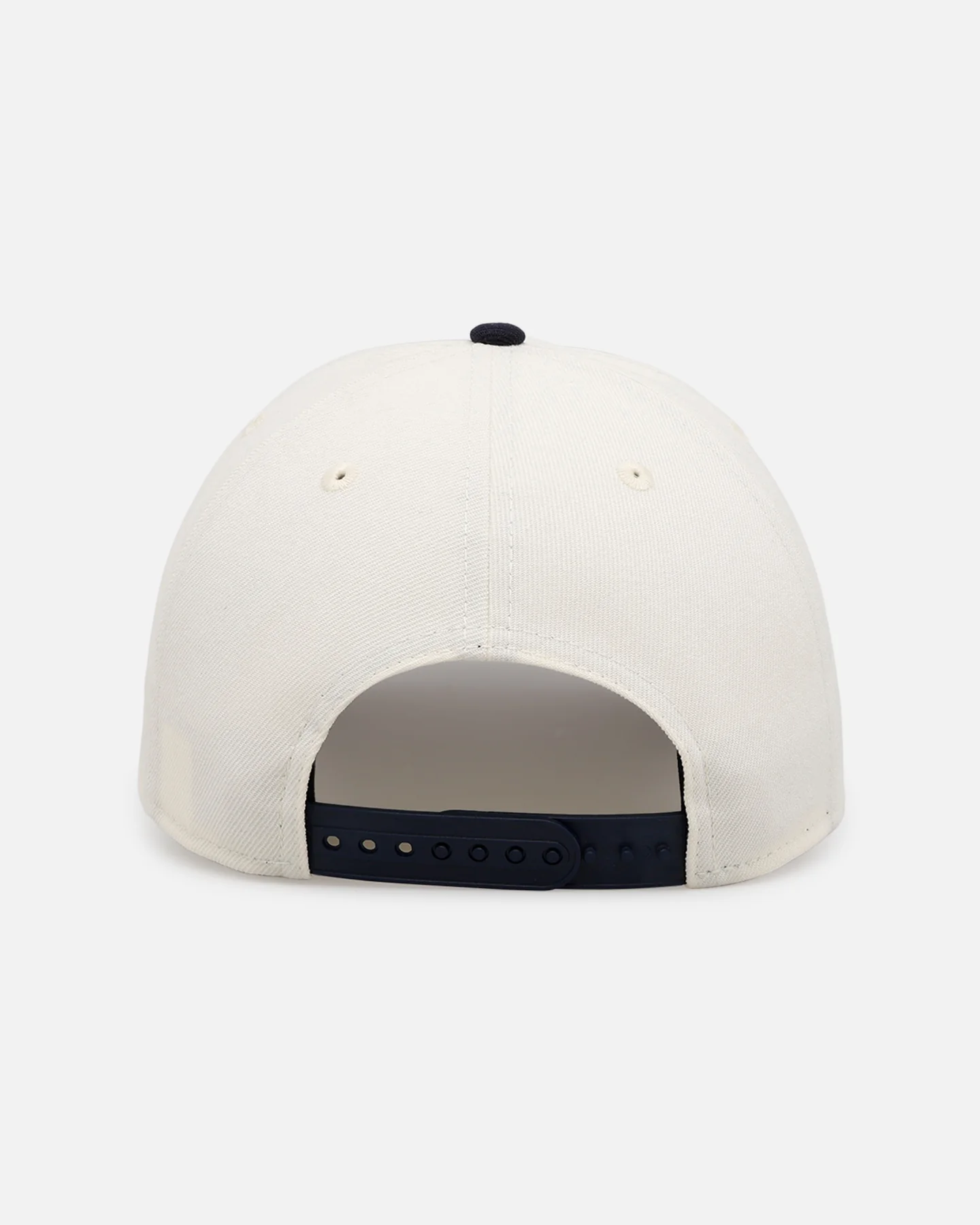 New Era Boston Red Sox 'World Series Logo' 9FORTY A-Frame Snapback Chrome - Image 2
