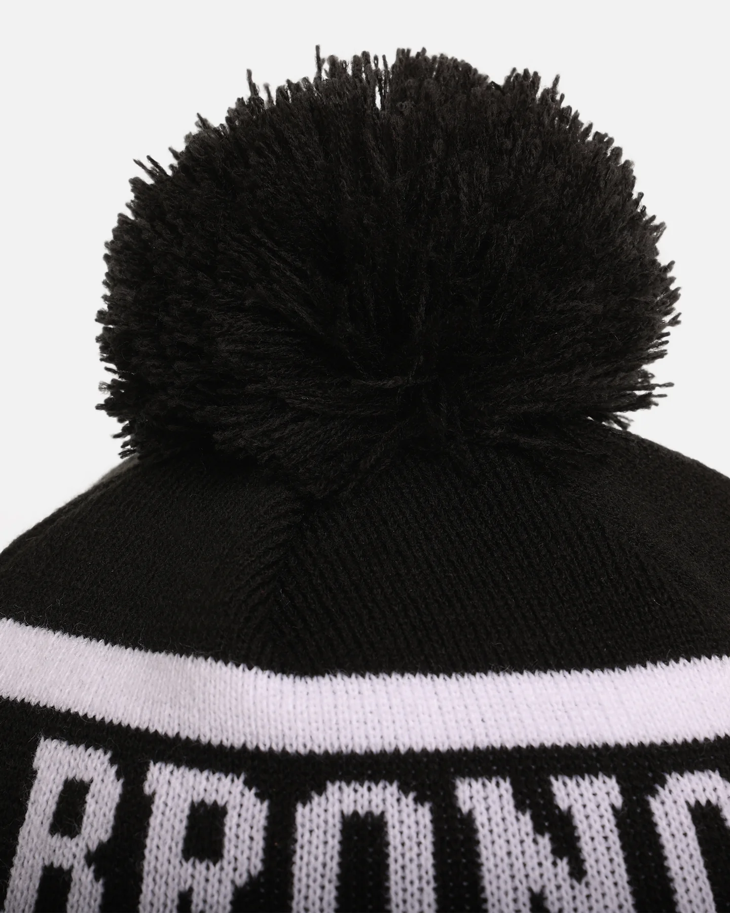 New Era Brisbane Broncos 'NRL Black White Beanies' Knitted Beanie Black - Image 6