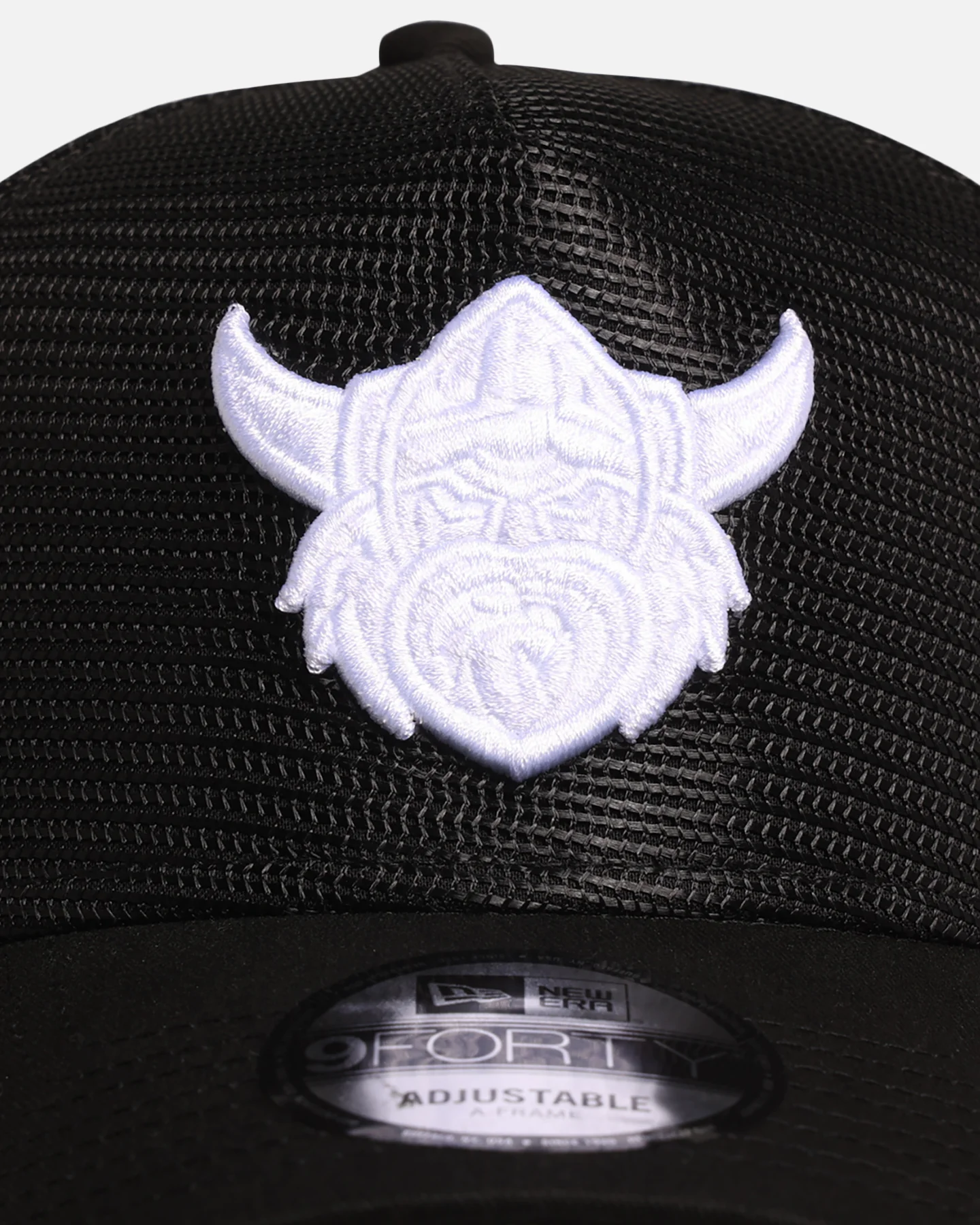 New Era Canberra Raiders 'NRL Mesh Crown' 9FORTY A-Frame Trucker Snapback Black - Image 5