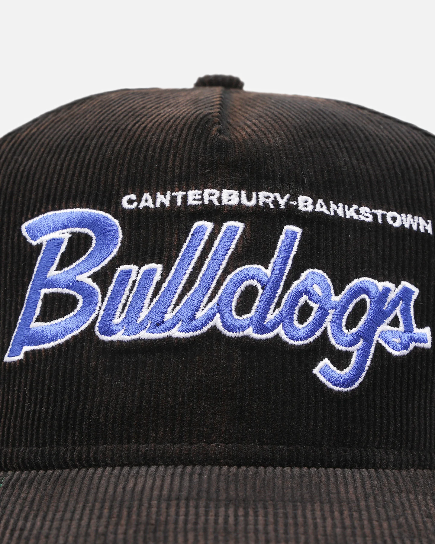 New Era Canterbury-Bankstown Bulldogs 'NRL Golfer Washed Black' Pre-Curved Corduroy Golfer Snapback Washed Black - Image 5