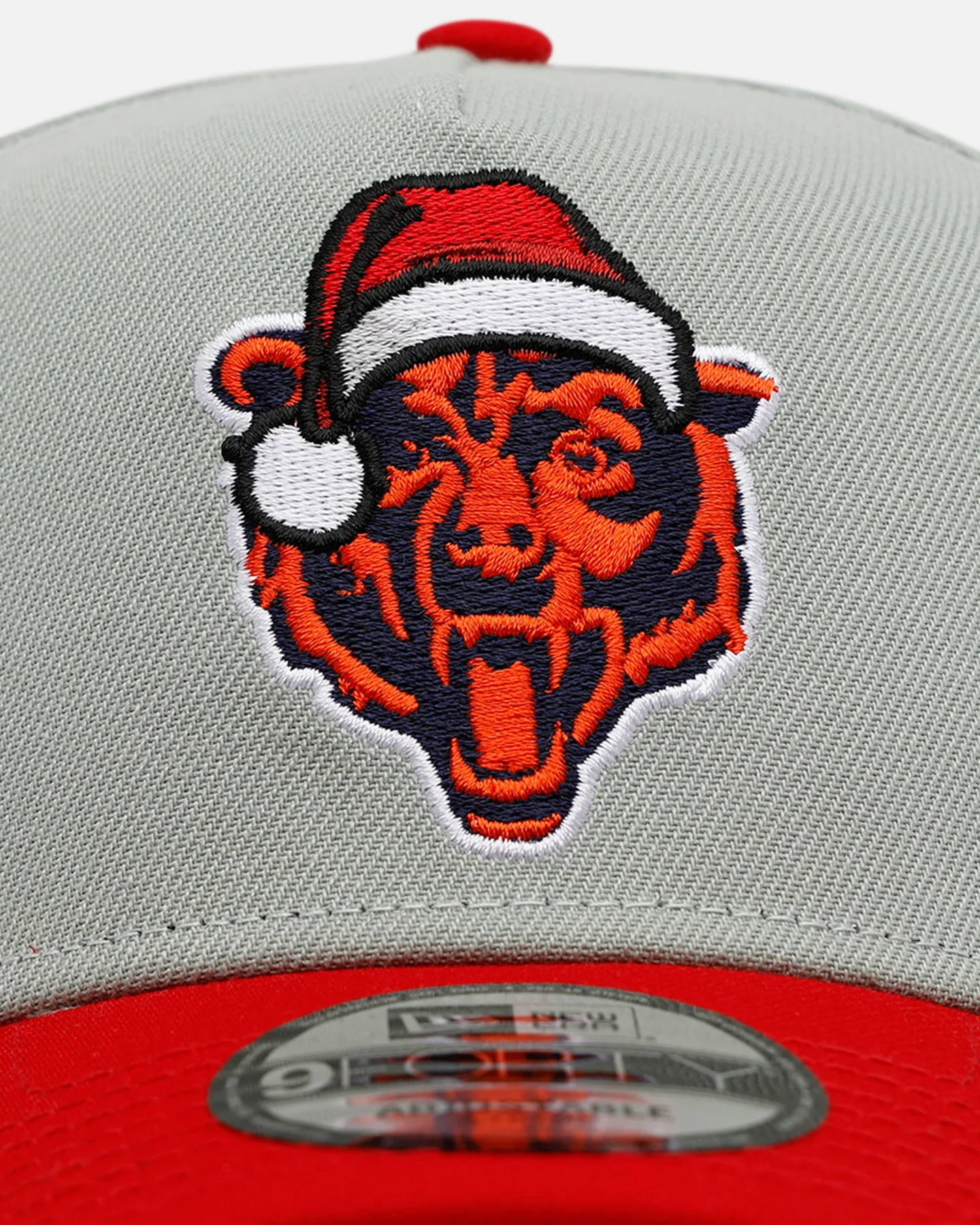 New Era Chicago Bears 'All I Want For Christmas' 9FORTY A-Frame Snapback Green/Red - Image 5