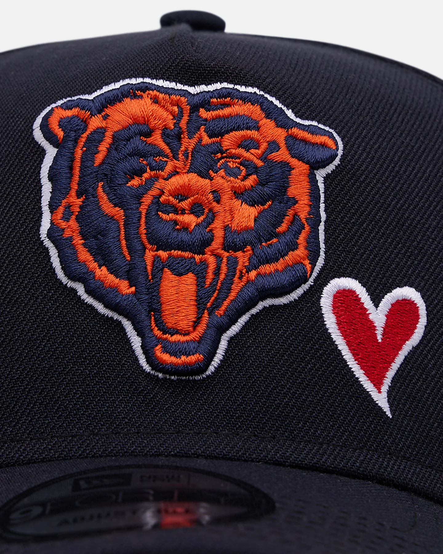 New Era Chicago Bears 'Team Color Hearts' 9FORTY A-Frame Snapback Official Team Color - Image 5