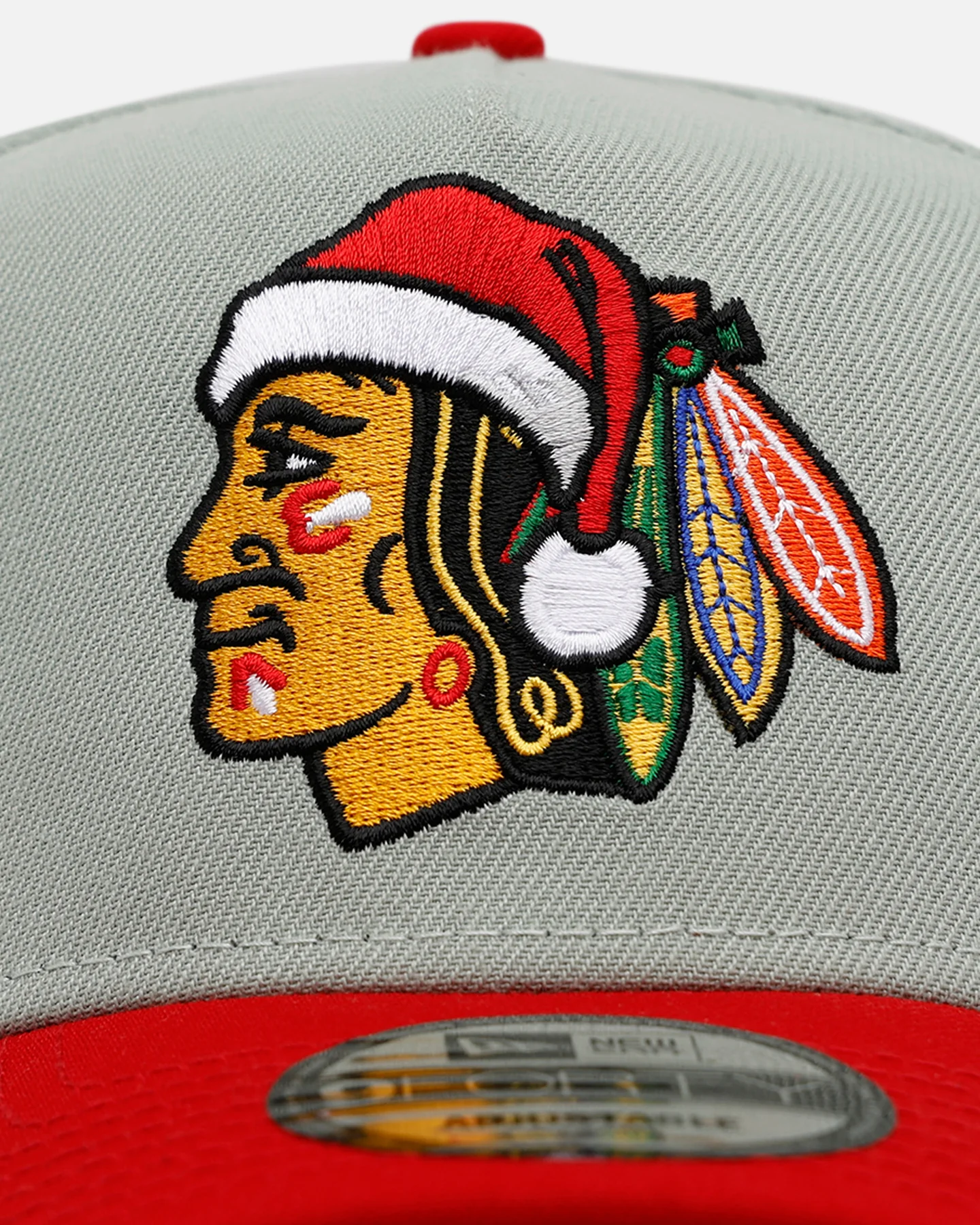 New Era Chicago Blackhawks 'All I Want For Christmas' 9FORTY A-Frame Snapback Green/Red - Image 5