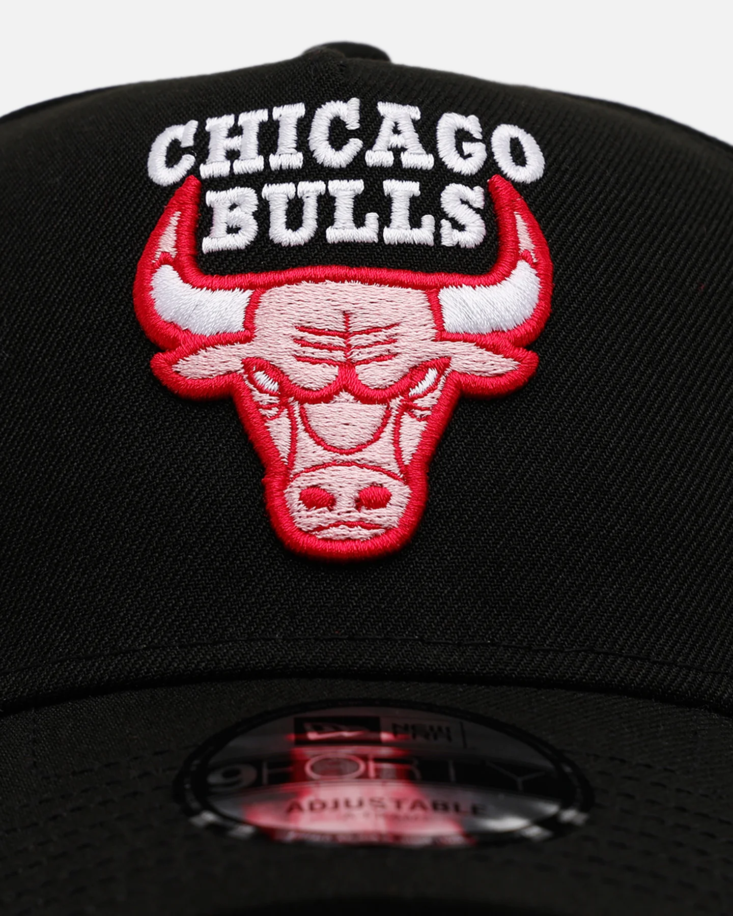 New Era Chicago Bulls 'Black And Pink' 9FORTY A-Frame Snapback Black/Pink - Image 5