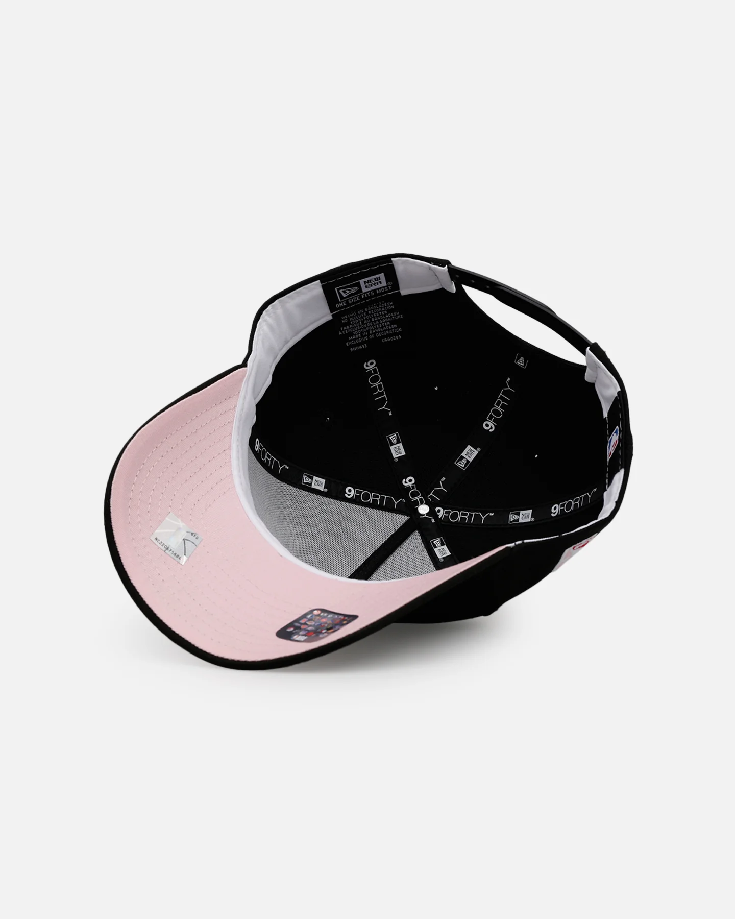 New Era Chicago Bulls 'Black And Pink' 9FORTY A-Frame Snapback Black/Pink - Image 6