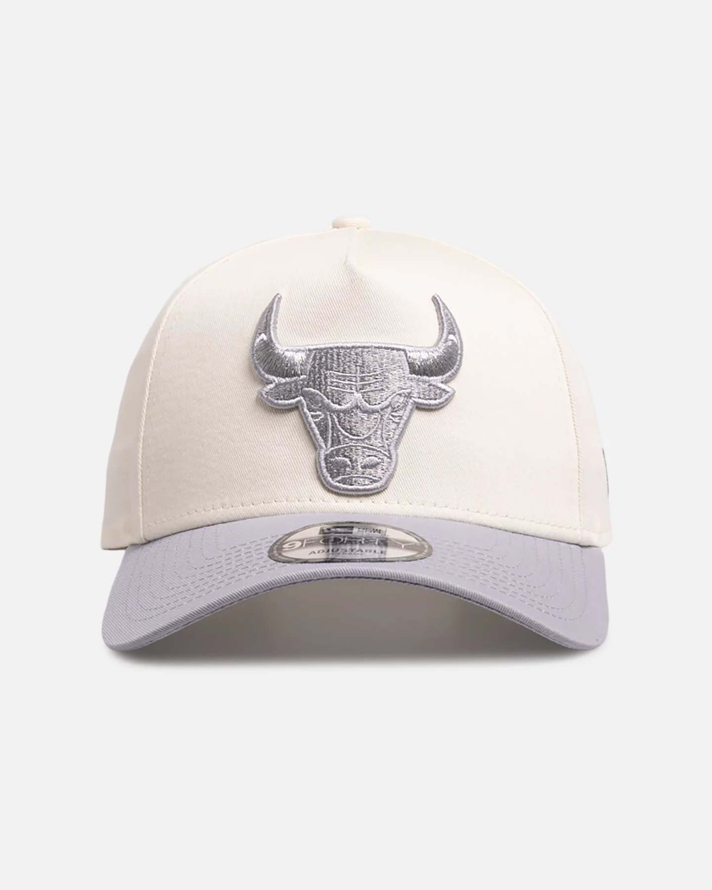 New Era Chicago Bulls 'Chrome Grey' 9FORTY A-Frame Snapback White/Silver