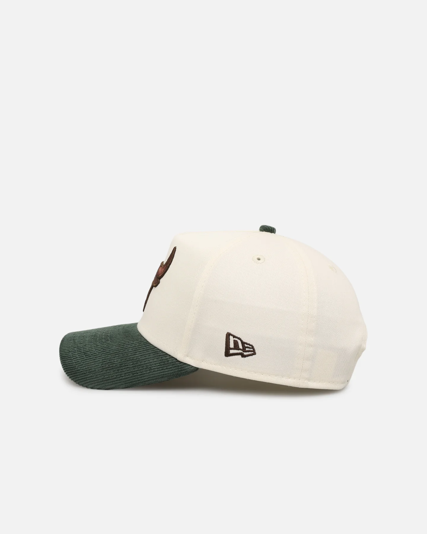 New Era Chicago Bulls 'Chrome White Green' Corduroy Visor 9FORTY A-Frame Snapback Chrome - Image 4