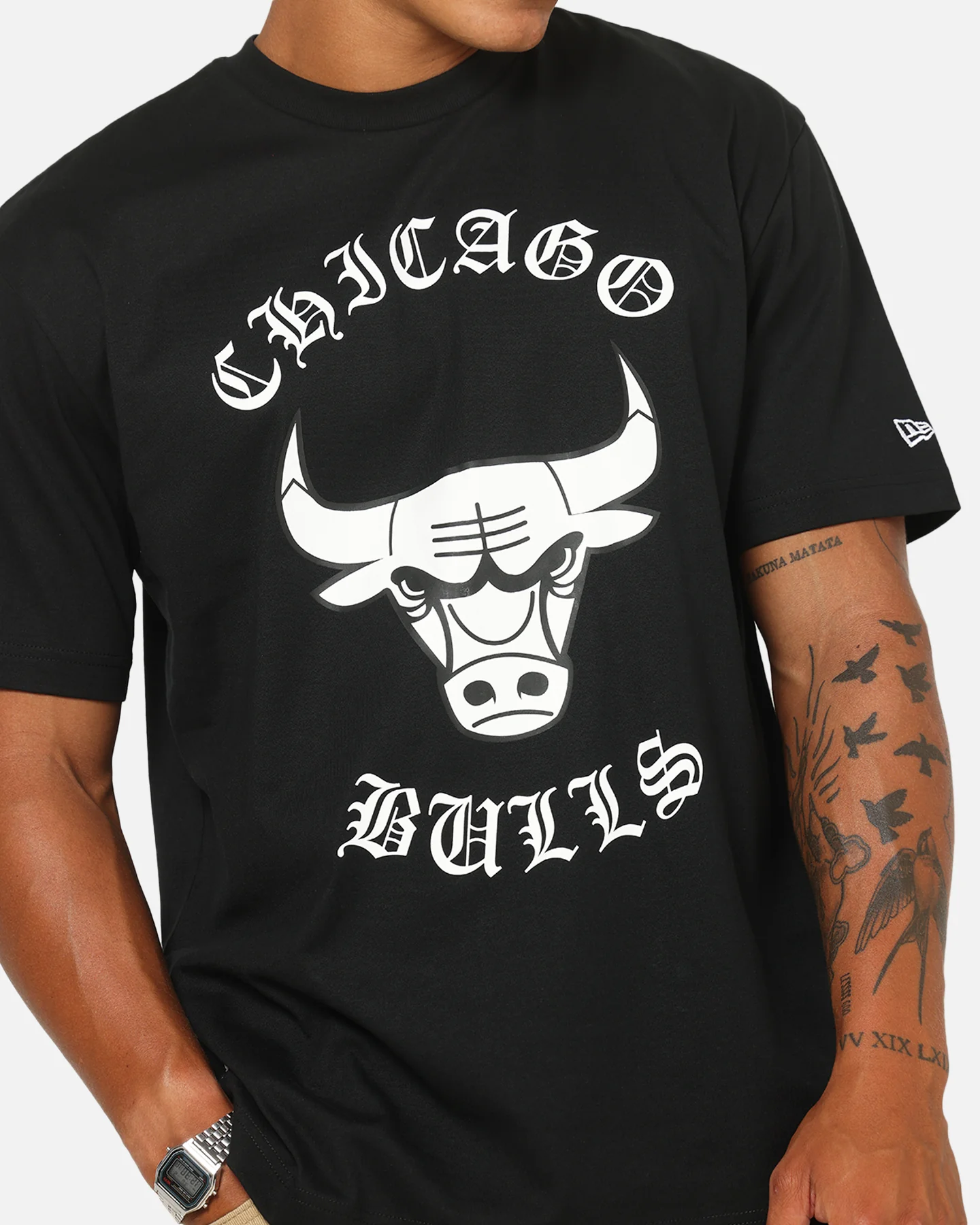 New Era Chicago Bulls Gothic Oversized T-Shirt Black - Image 6