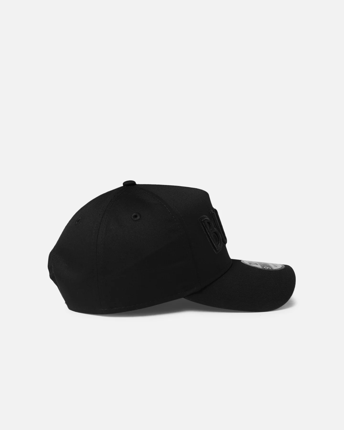 New Era Chicago Bulls 'NBA Black On Black' 9FORTY A-Frame Snapback Black - Image 3