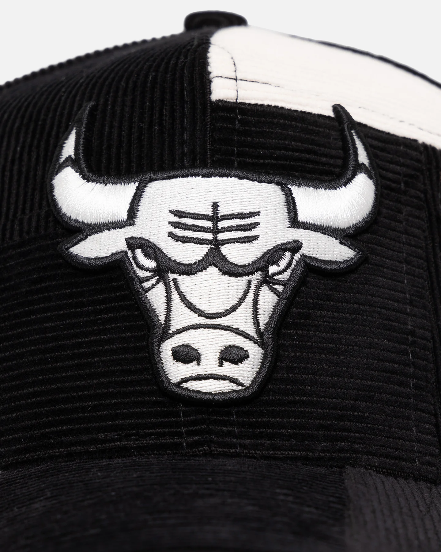 New Era Chicago Bulls 'Patchwork Corduroy' 9FORTY A-Frame Snapback Black/Cream - Image 6