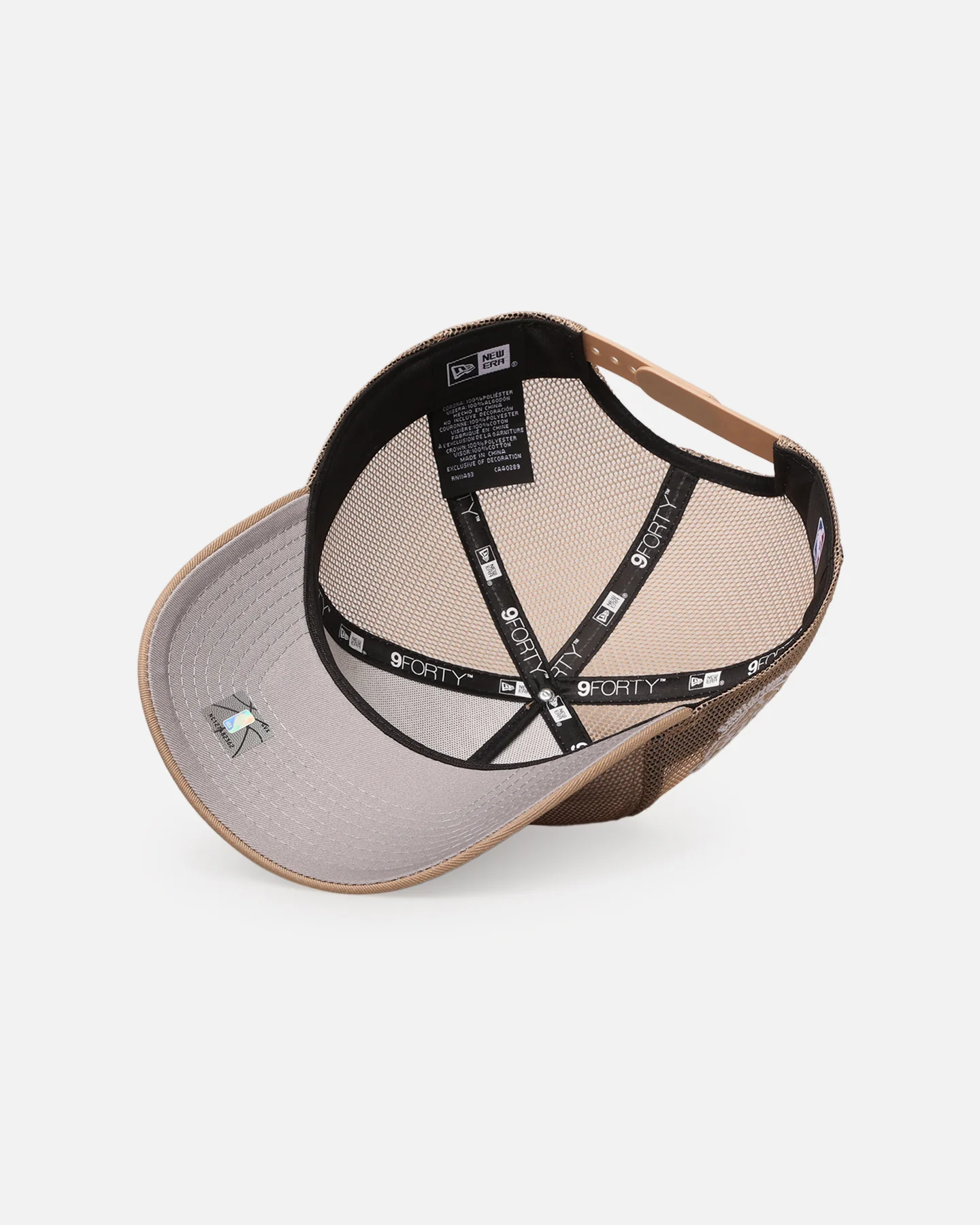 New Era Chicago Bulls 'Polychromatic Mesh' 9FORTY A-Frame Snapback Camel - Image 6