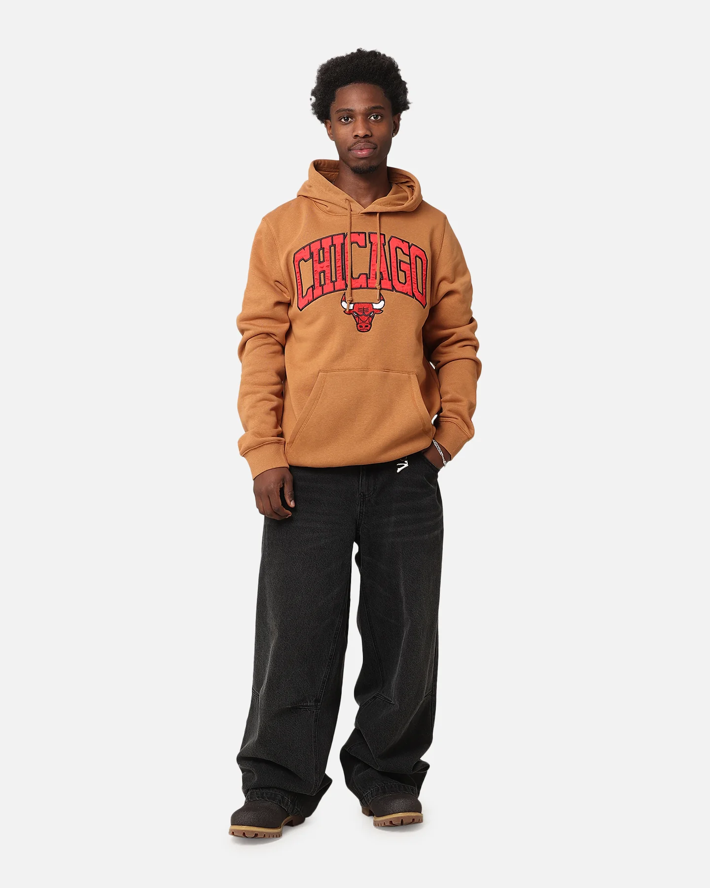New Era Chicago Bulls Pullover Hoodie Medium Beige - Image 2
