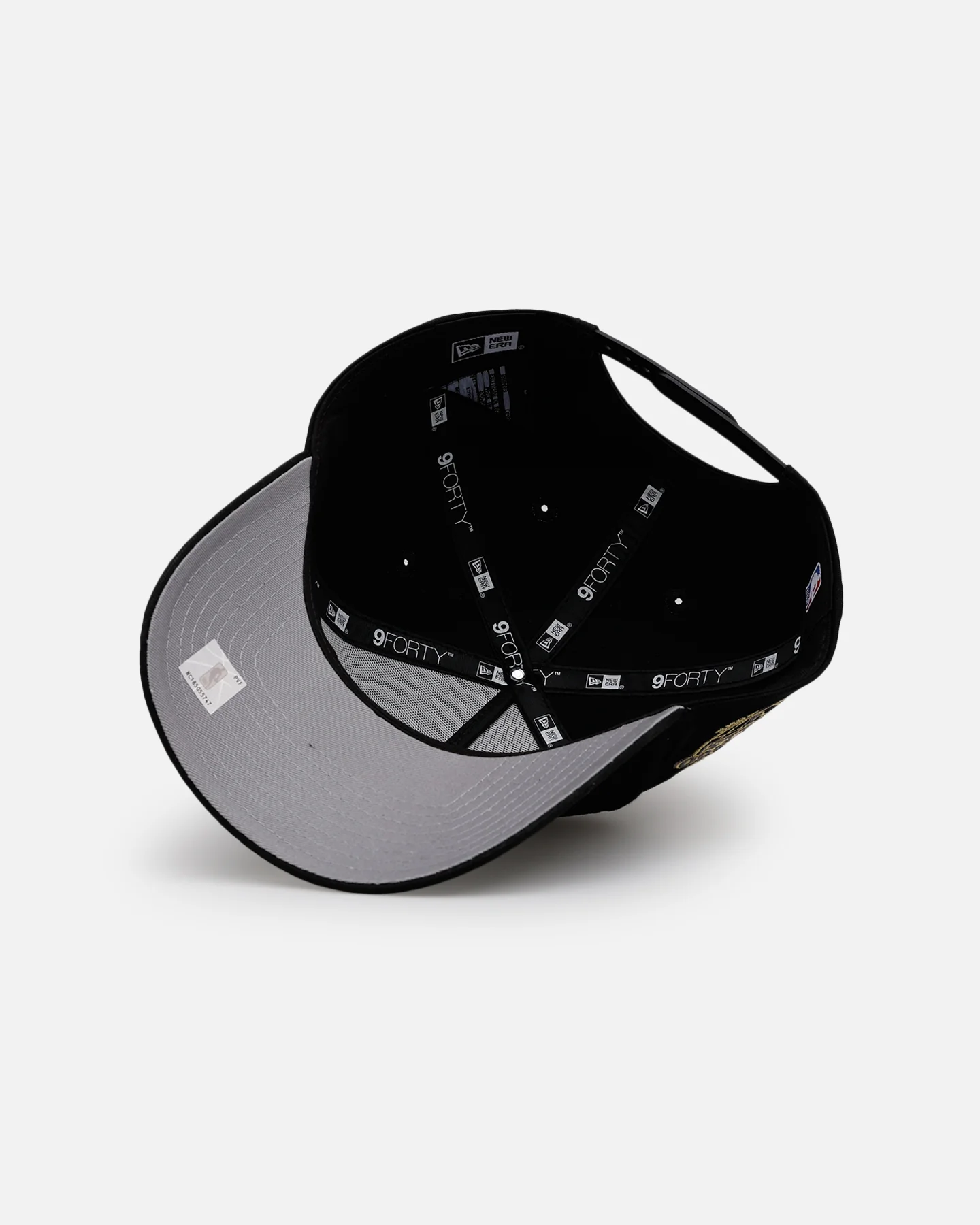 New Era Chicago Bulls 'Raised Metallic Chainstitch' 9FORTY A-Frame Snapback Black - Image 6