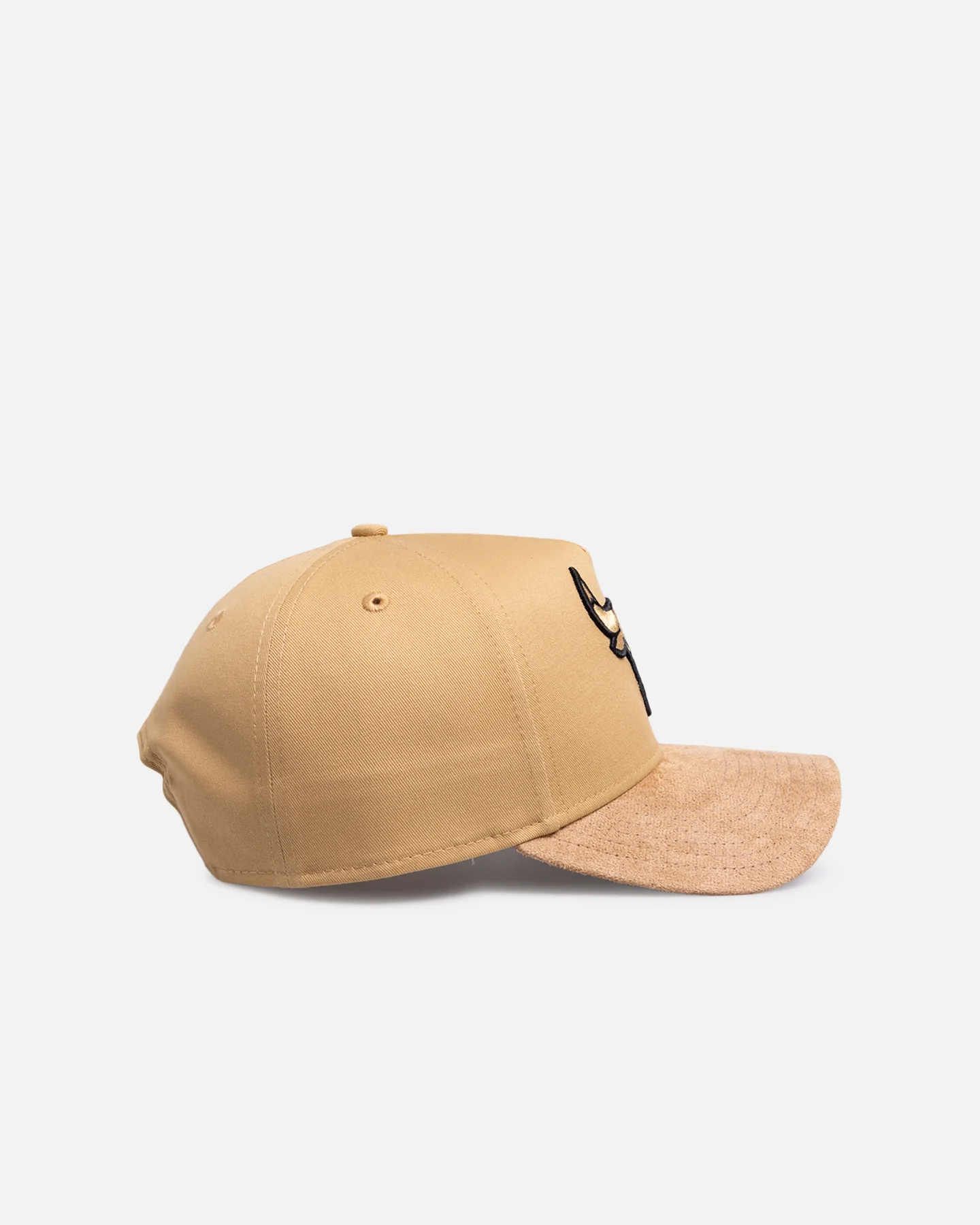 New Era Chicago Bulls 'Suede Visor' 9FORTY A-Frame Snapback Bronze - Image 3