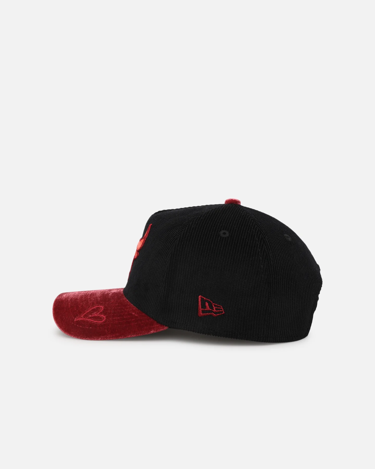 New Era Chicago Bulls 'Velvet Cord Certified Lover' 9FORTY A-Frame Premium Corduroy Snapback Violet - Image 5