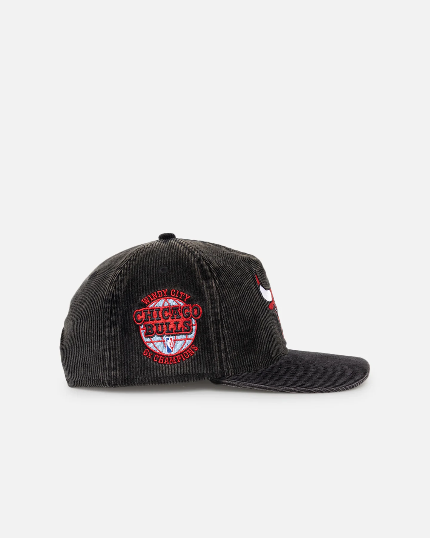 New Era Chicago Bulls 'Washed Corduroy Golfer' Pre-Curved Golfer Snapback Washed Black - Image 3