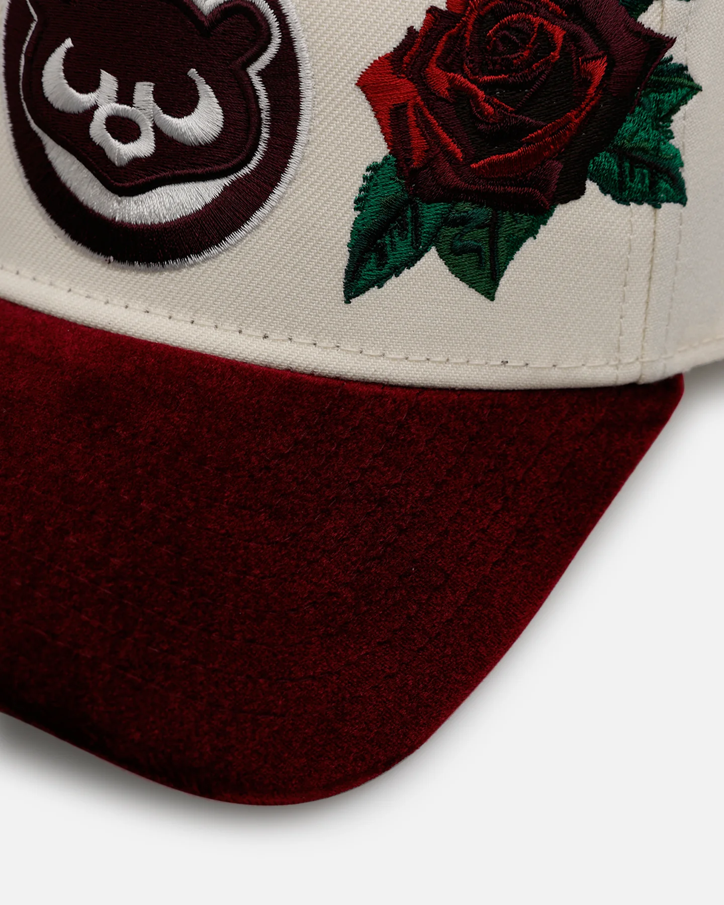 New Era Chicago Cubs 'Velvet Roses' 9FORTY A-Frame Snapback Chrome - Image 2