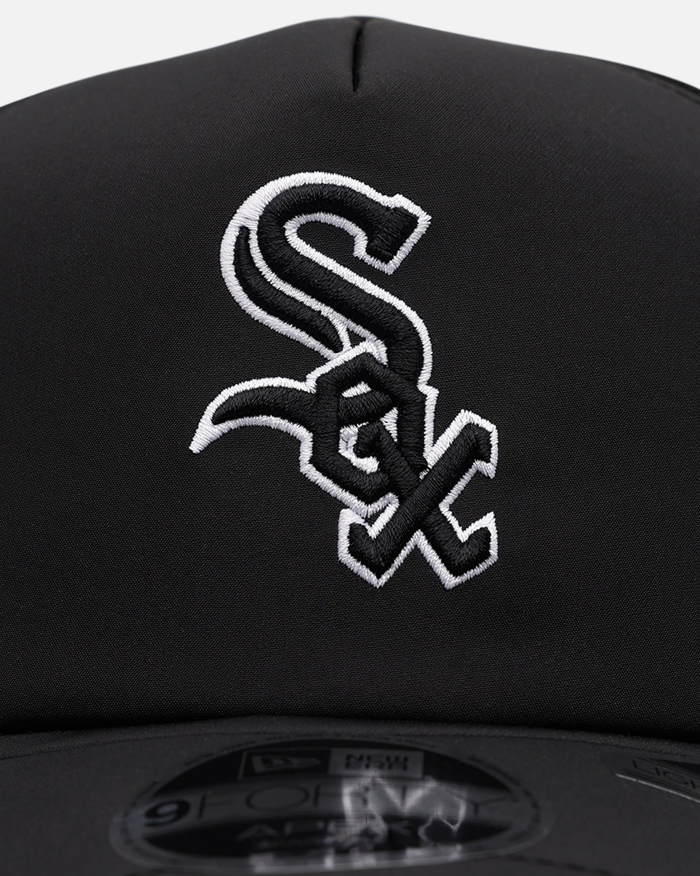 New Era Chicago White Sox 'Batting Practice' 9FORTY A-Frame Trucker Snapback Official Team Color - Image 5