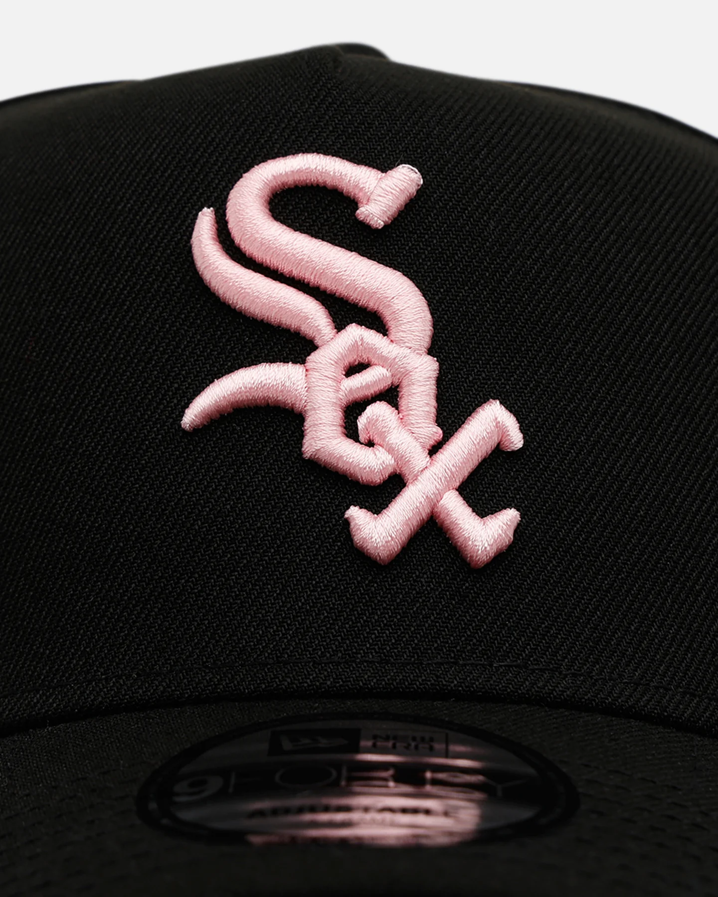 New Era Chicago White Sox 'Black And Pink' 9FORTY A-Frame Snapback Black/Pink - Image 5