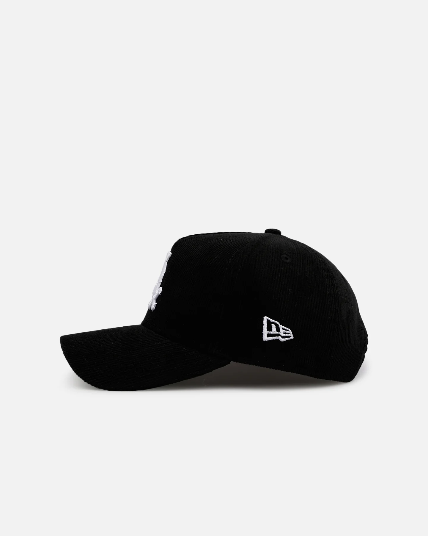 New Era Chicago White Sox 'Black Cord' 9FORTY A-Frame Corduroy Snapback Black - Image 5