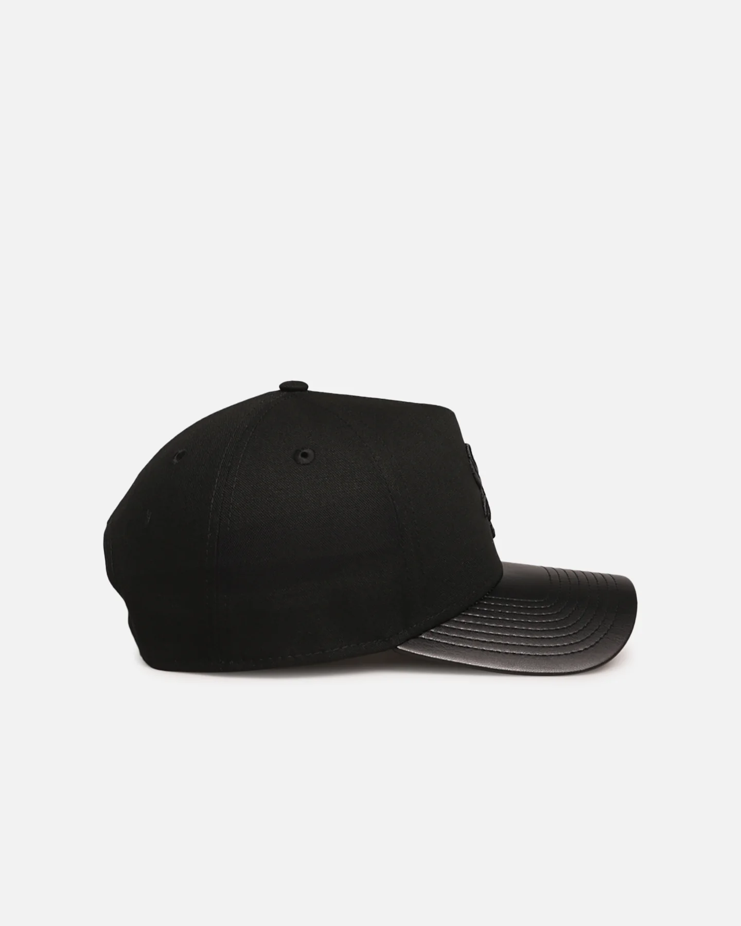 New Era Chicago White Sox 'Canvas Leather' 9FORTY A-Frame Snapback Black - Image 3