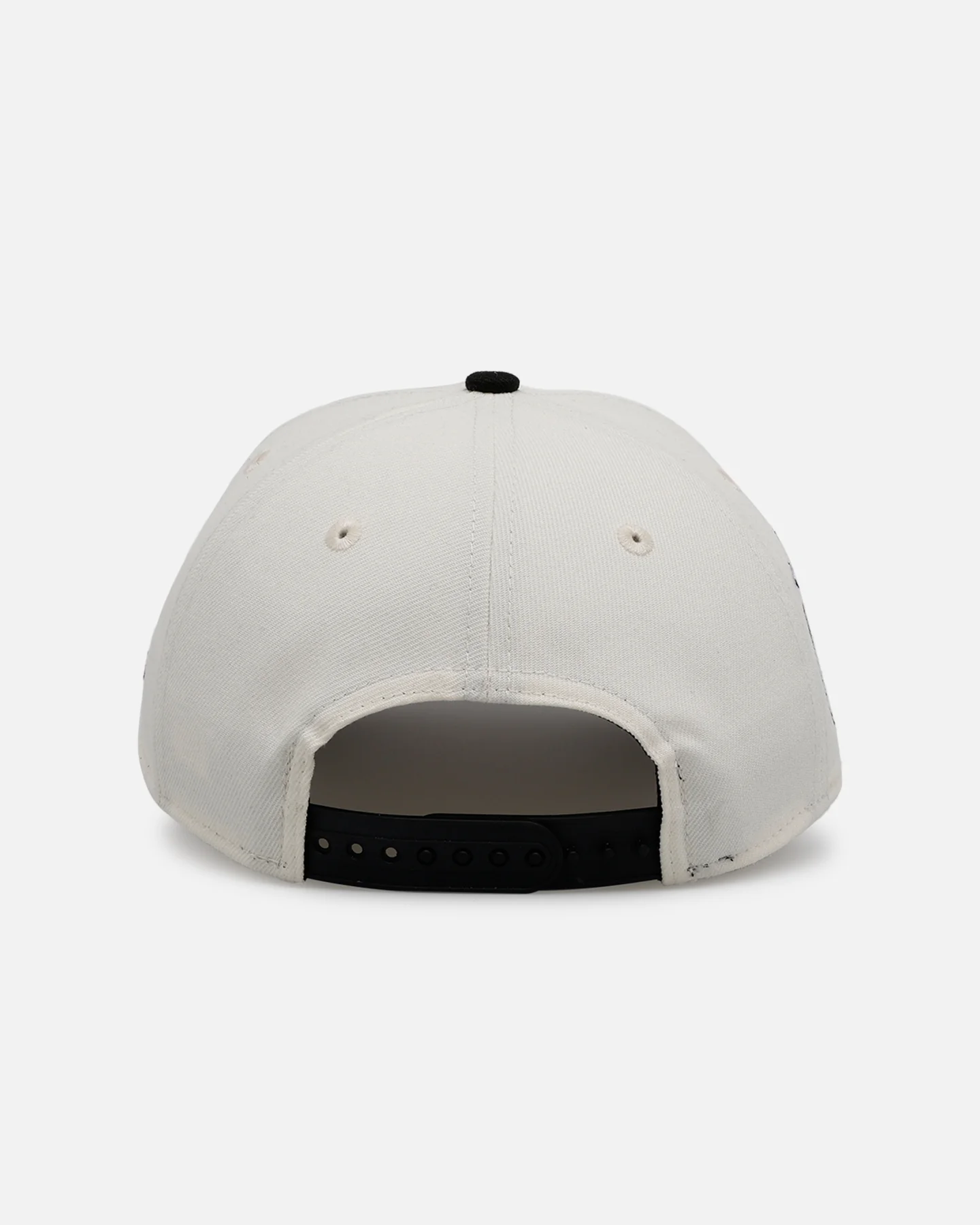 New Era Chicago White Sox 'Chrome Black' 9FORTY A-Frame Snapback Chrome/Black - Image 2
