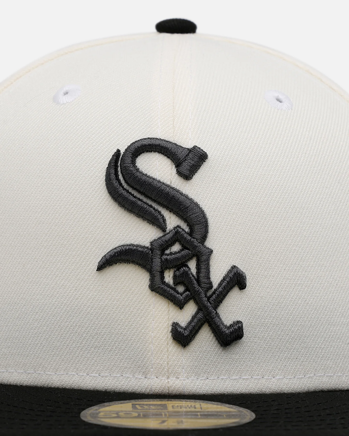New Era Chicago White Sox 'Chrome Black Metallic' 59FIFTY Fitted Chrome/Black - Image 5