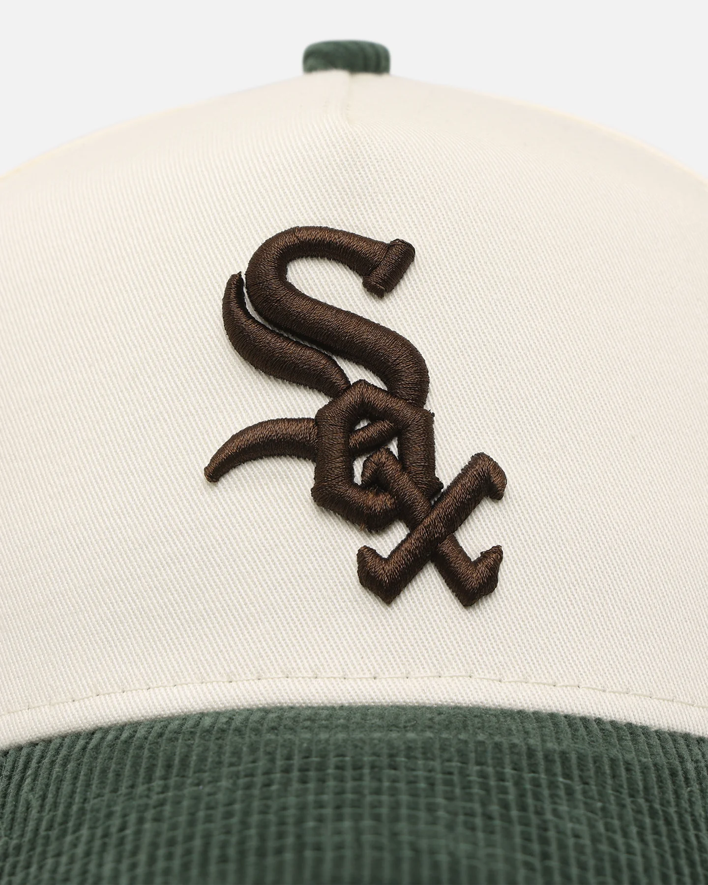 New Era Chicago White Sox 'Chrome White Green' Corduroy Visor 9FORTY A-Frame Snapback Chrome - Image 5