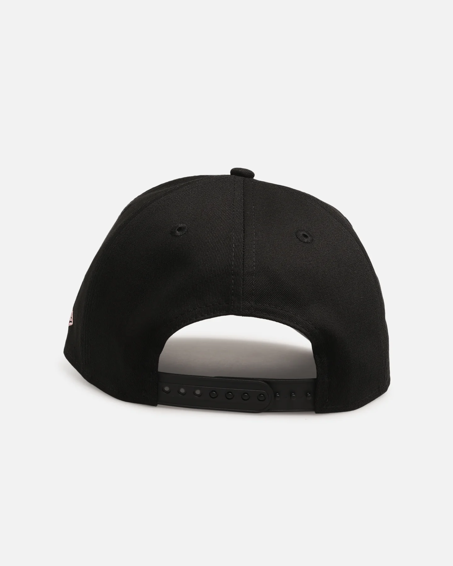 New Era Chicago White Sox 'Drip Glow Script' 9FORTY A-Frame Snapback Black/Pink - Image 2