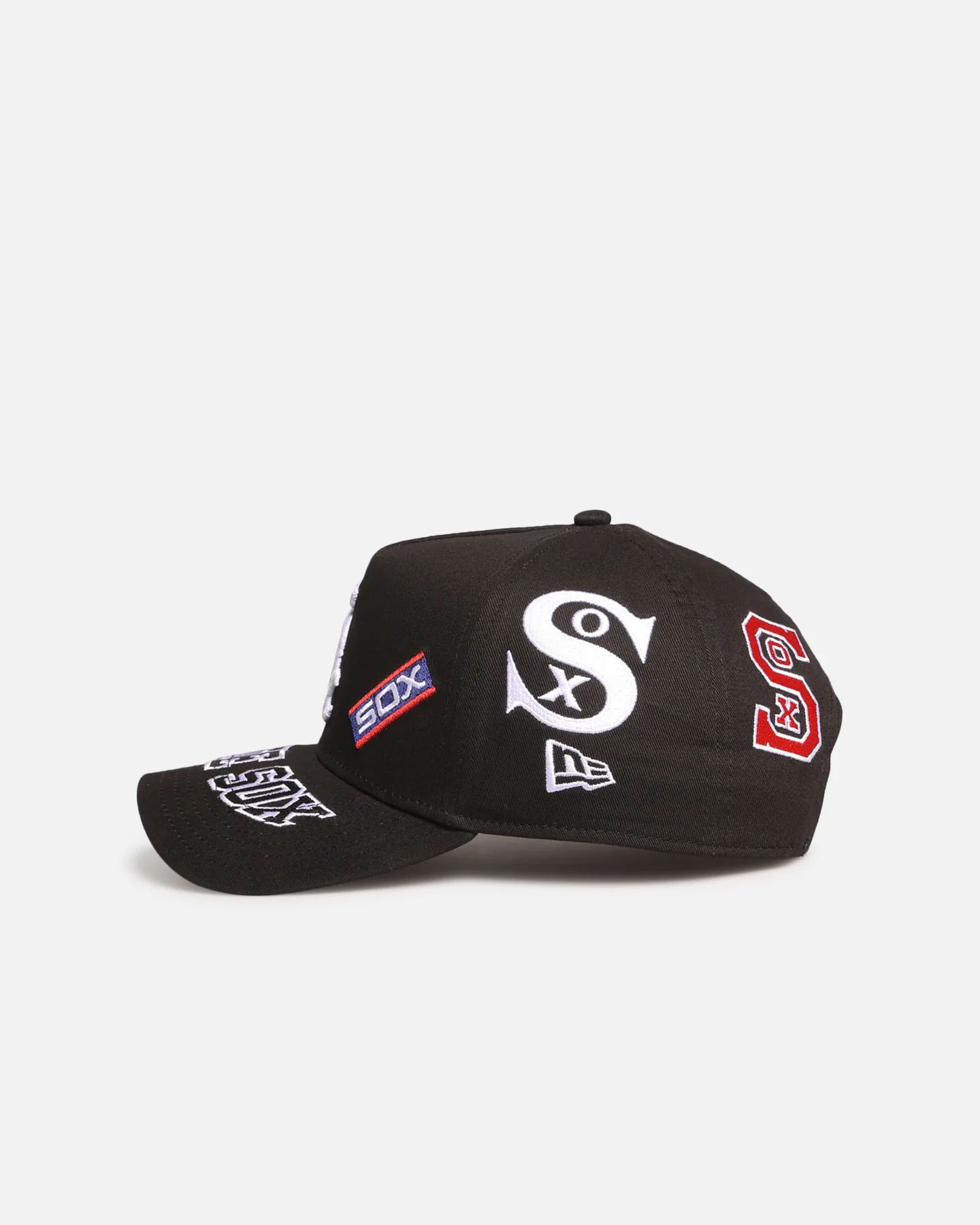 New Era Chicago White Sox 'MLB All Over Logos' 9FORTY A-Frame Snapback Official Team Colour - Image 3